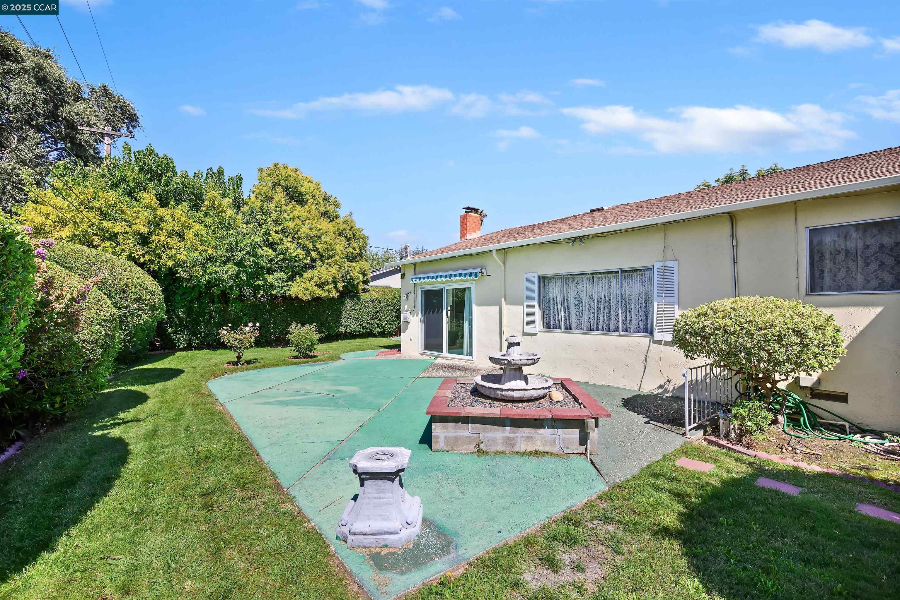 Detail Gallery Image 30 of 36 For 1777 Woodland Ct., Concord,  CA 94521 - 3 Beds | 2 Baths