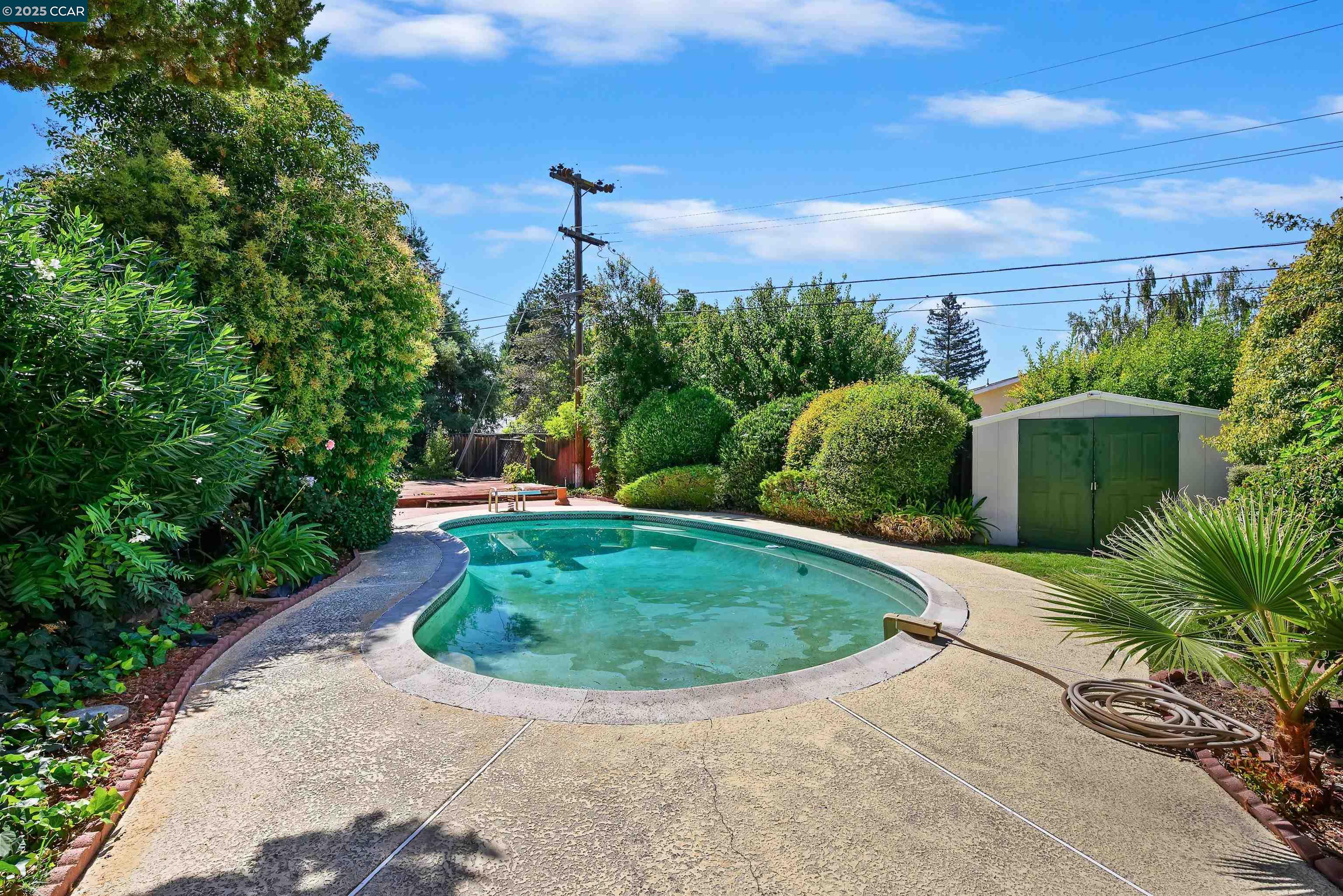 Detail Gallery Image 34 of 36 For 1777 Woodland Ct., Concord,  CA 94521 - 3 Beds | 2 Baths
