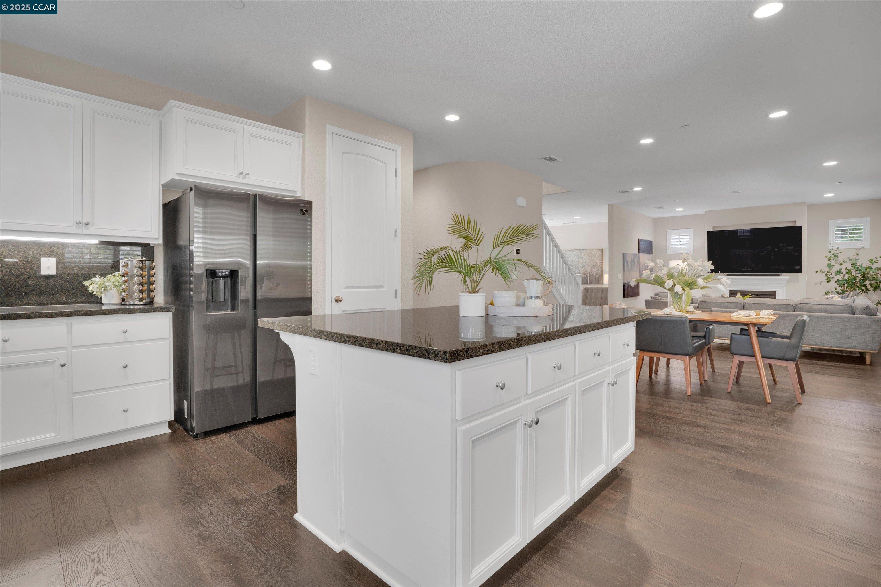 Detail Gallery Image 16 of 42 For 520 Stone Mountain Drive, Oakley,  CA 94561 - 5 Beds | 3 Baths
