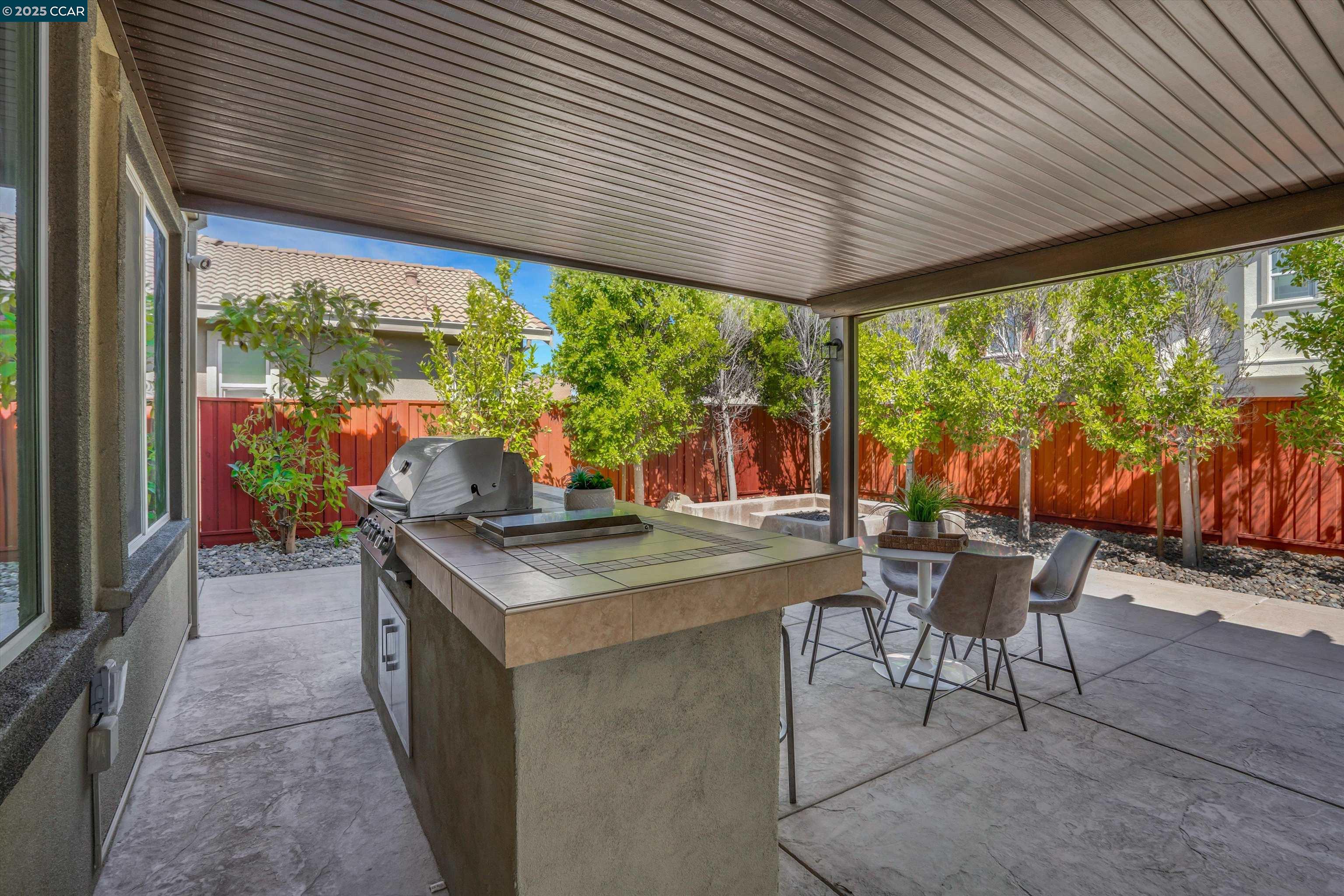 Detail Gallery Image 34 of 42 For 520 Stone Mountain Drive, Oakley,  CA 94561 - 5 Beds | 3 Baths