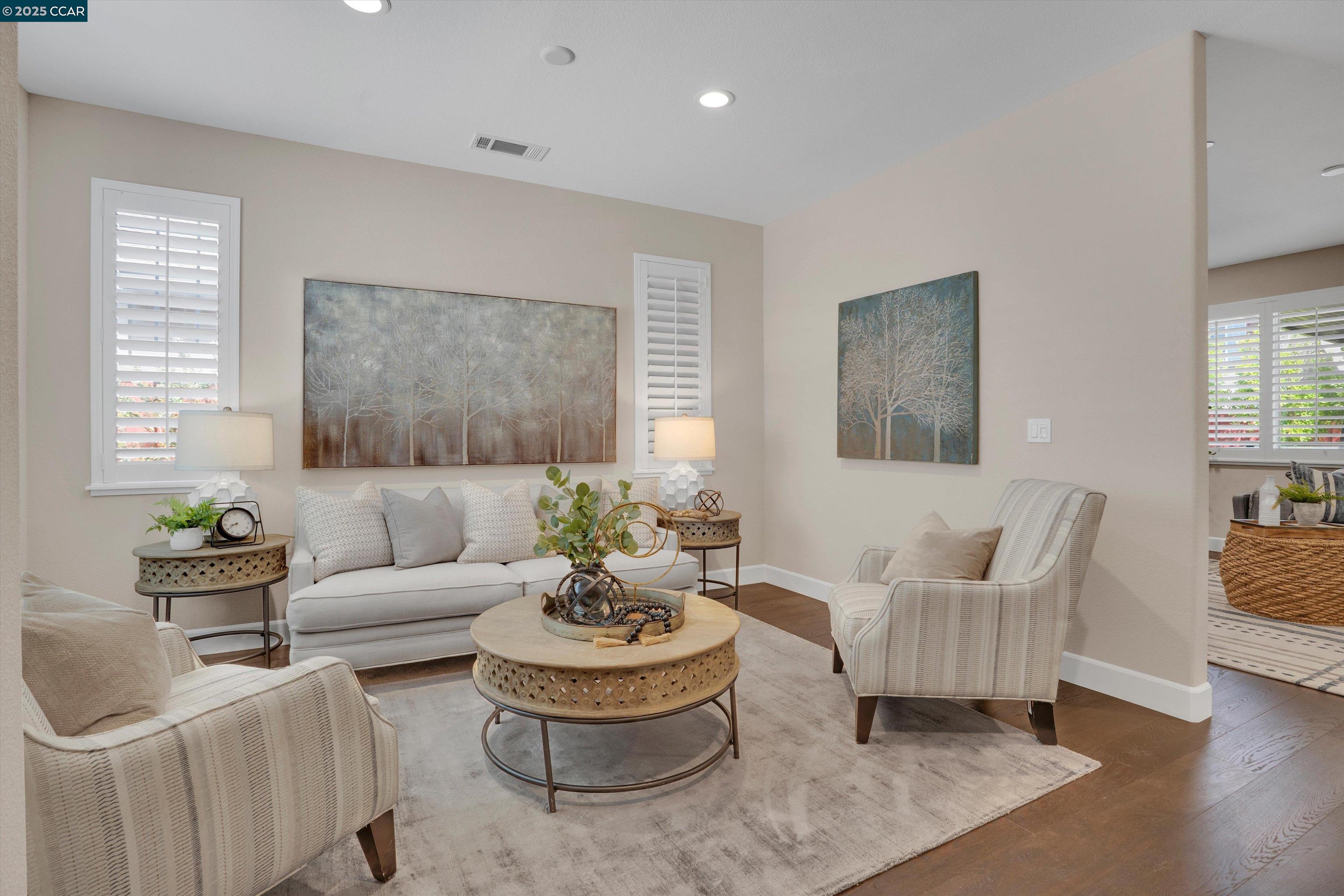 Detail Gallery Image 5 of 42 For 520 Stone Mountain Drive, Oakley,  CA 94561 - 5 Beds | 3 Baths