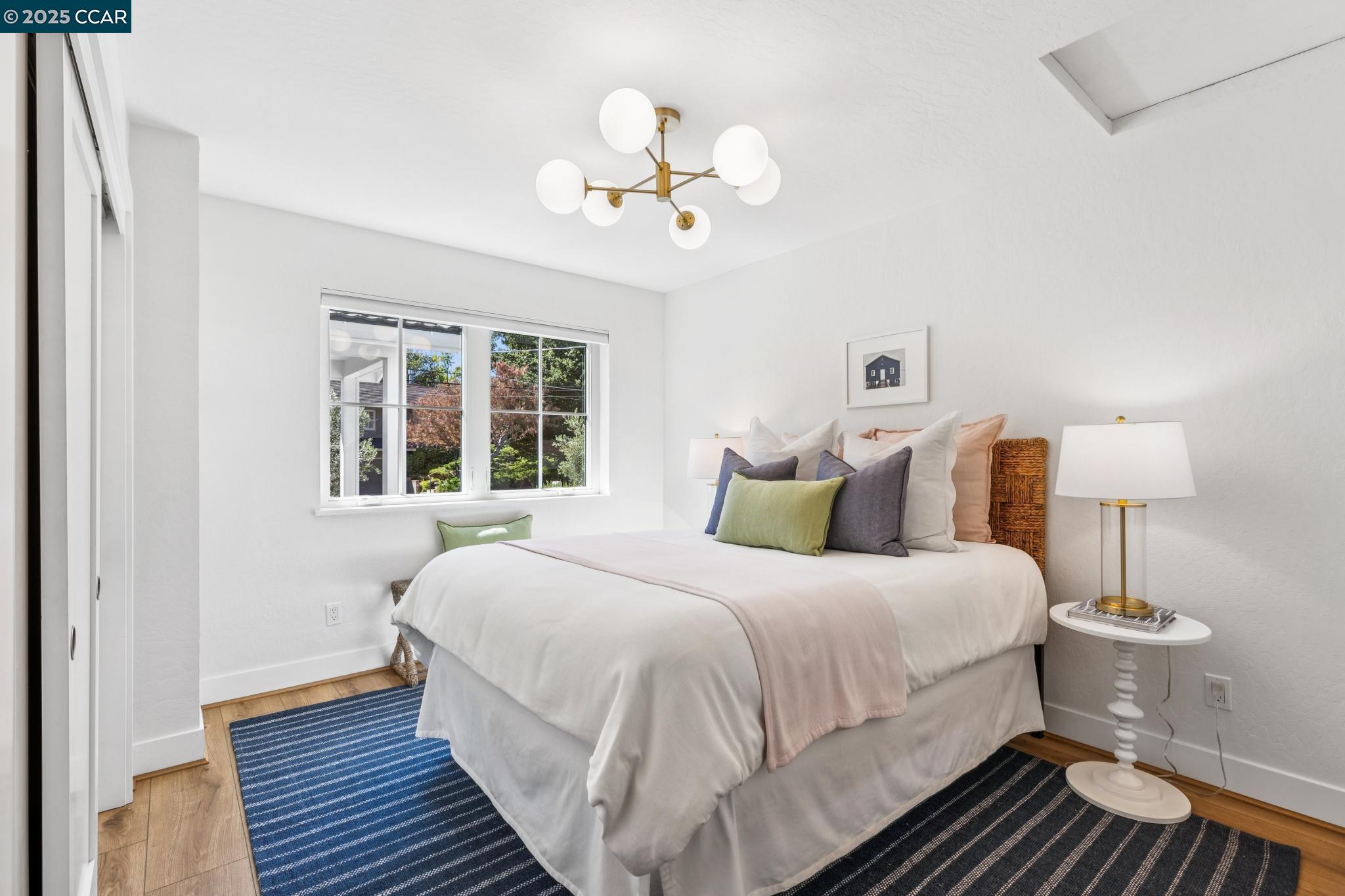 Detail Gallery Image 22 of 38 For 1088 Sierra Vista Way, Lafayette,  CA 94549 - 4 Beds | 2/1 Baths
