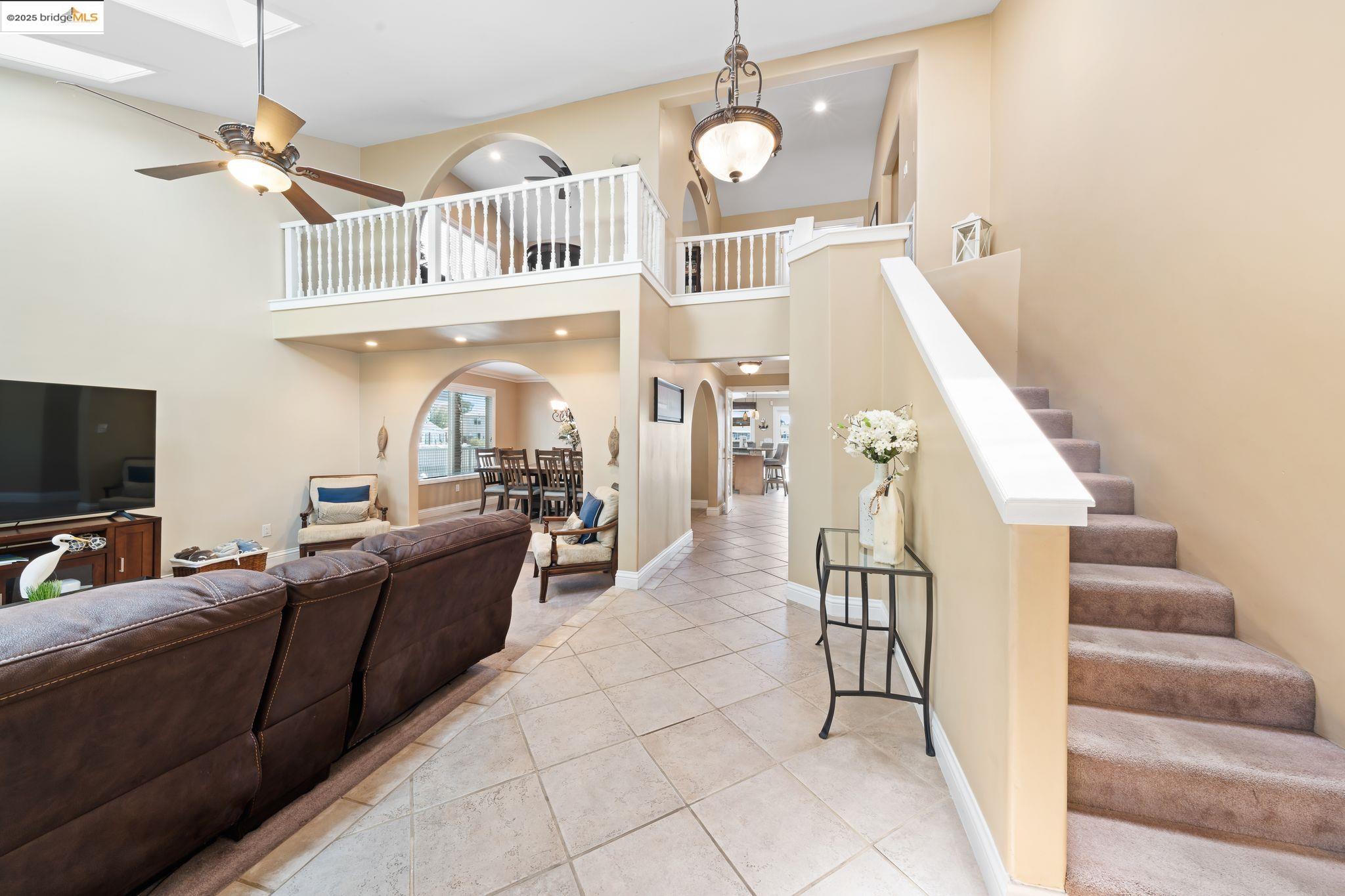 Detail Gallery Image 11 of 43 For 5034 Double Point Way, Discovery Bay,  CA 94505 - 4 Beds | 3 Baths