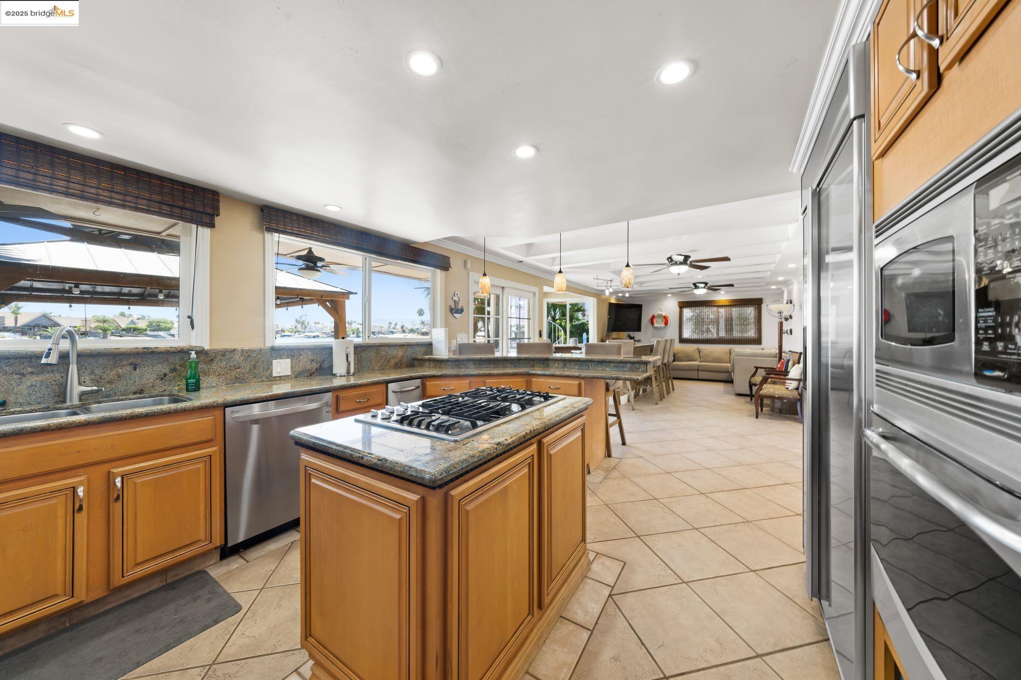 Detail Gallery Image 15 of 43 For 5034 Double Point Way, Discovery Bay,  CA 94505 - 4 Beds | 3 Baths