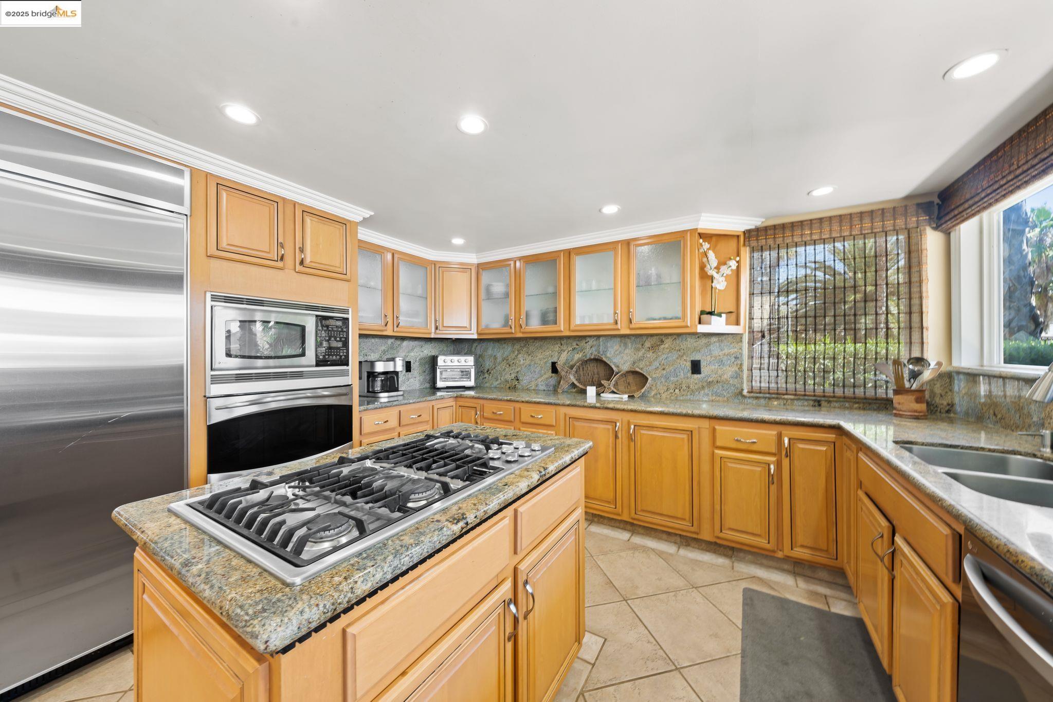 Detail Gallery Image 16 of 43 For 5034 Double Point Way, Discovery Bay,  CA 94505 - 4 Beds | 3 Baths