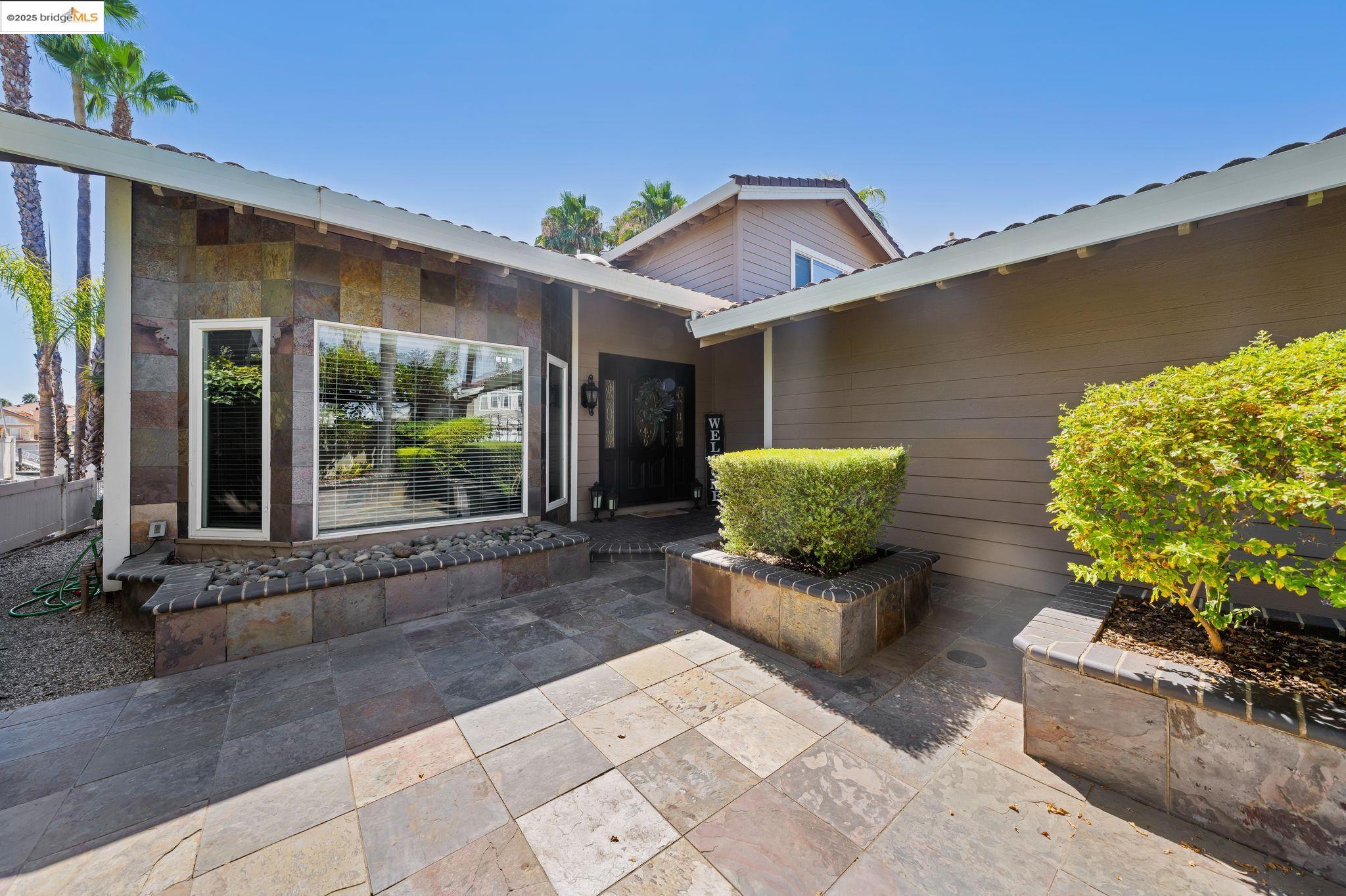 Detail Gallery Image 4 of 43 For 5034 Double Point Way, Discovery Bay,  CA 94505 - 4 Beds | 3 Baths
