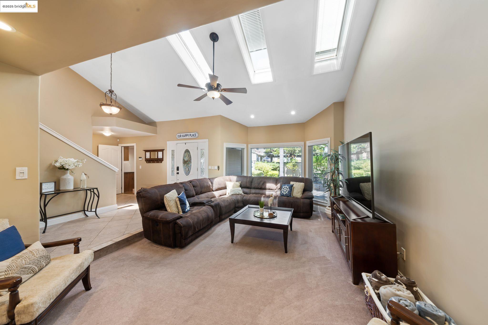 Detail Gallery Image 8 of 43 For 5034 Double Point Way, Discovery Bay,  CA 94505 - 4 Beds | 3 Baths