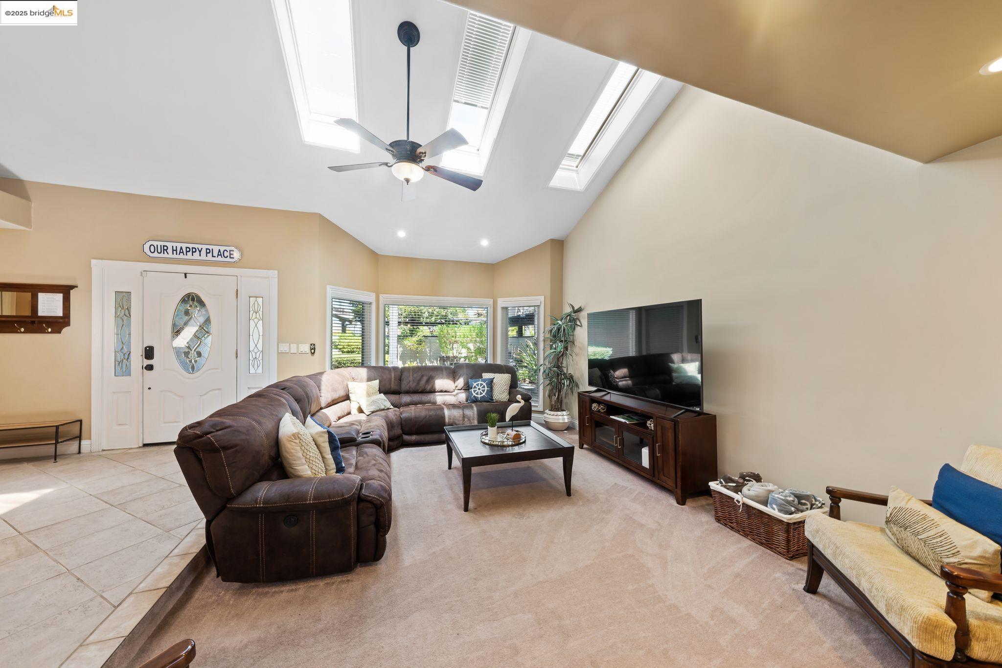 Detail Gallery Image 10 of 43 For 5034 Double Point Way, Discovery Bay,  CA 94505 - 4 Beds | 3 Baths