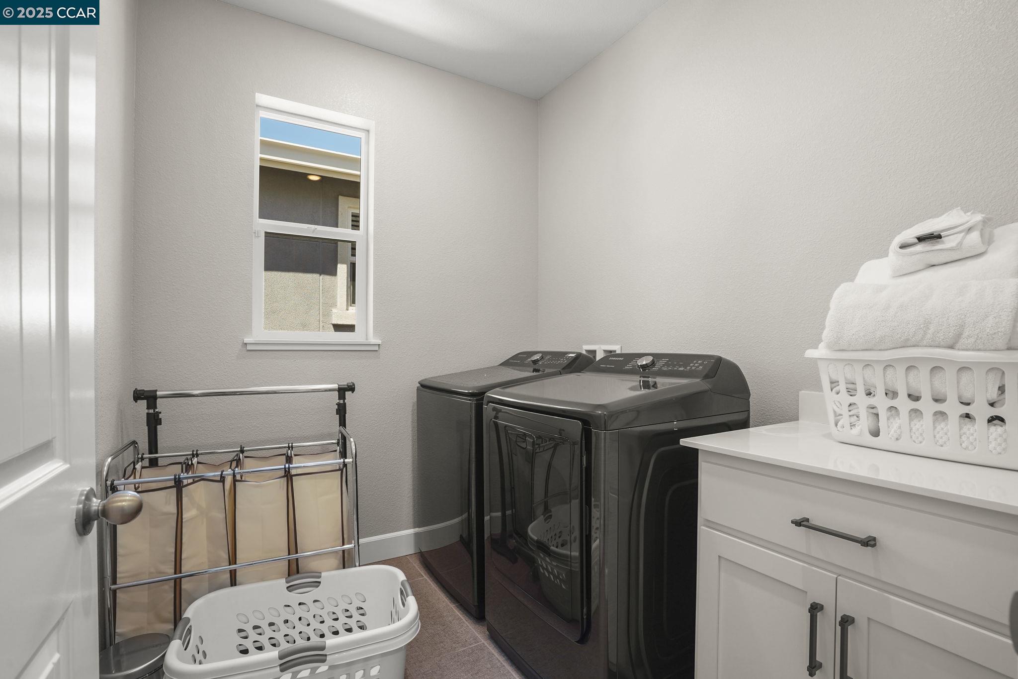 Detail Gallery Image 17 of 22 For 3893 Villa Vista Pl, Concord,  CA 94521 - 3 Beds | 2/1 Baths