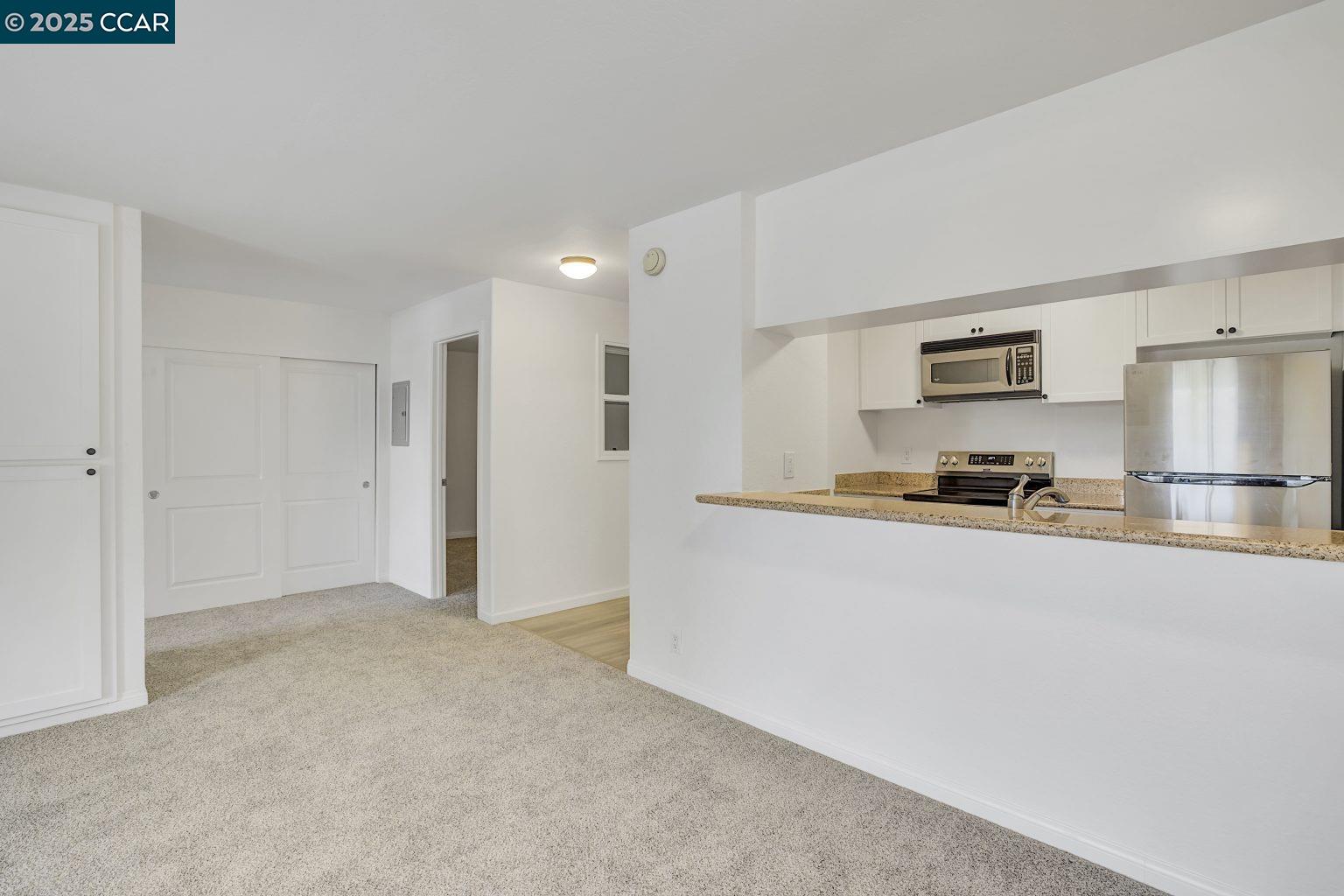 Detail Gallery Image 6 of 27 For 1087 Murrieta Blvd #245,  Livermore,  CA 94550-4123 - 1 Beds | 1 Baths