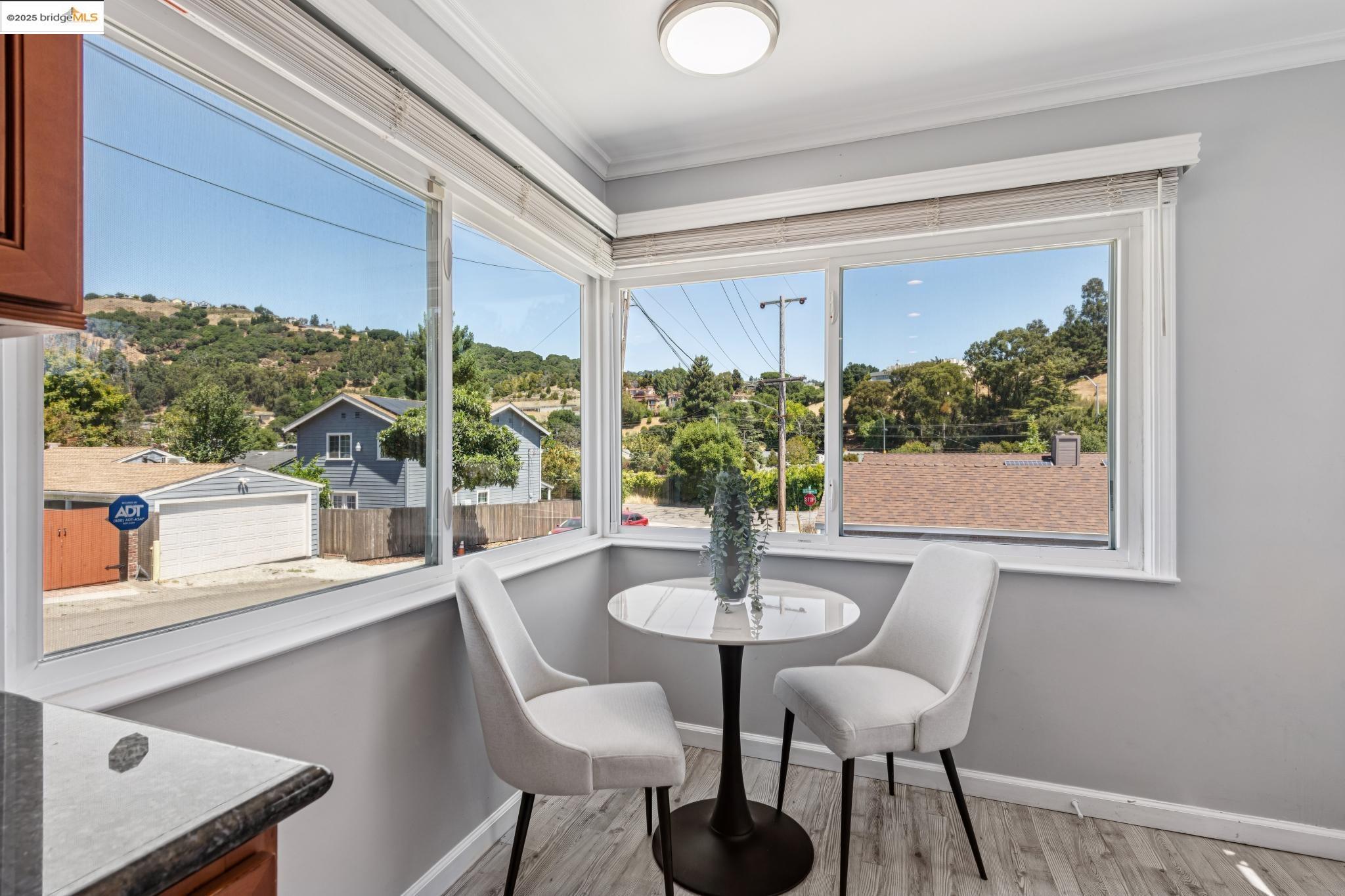 Detail Gallery Image 12 of 40 For 8100 Earl St, Oakland,  CA 94605 - 3 Beds | 2 Baths