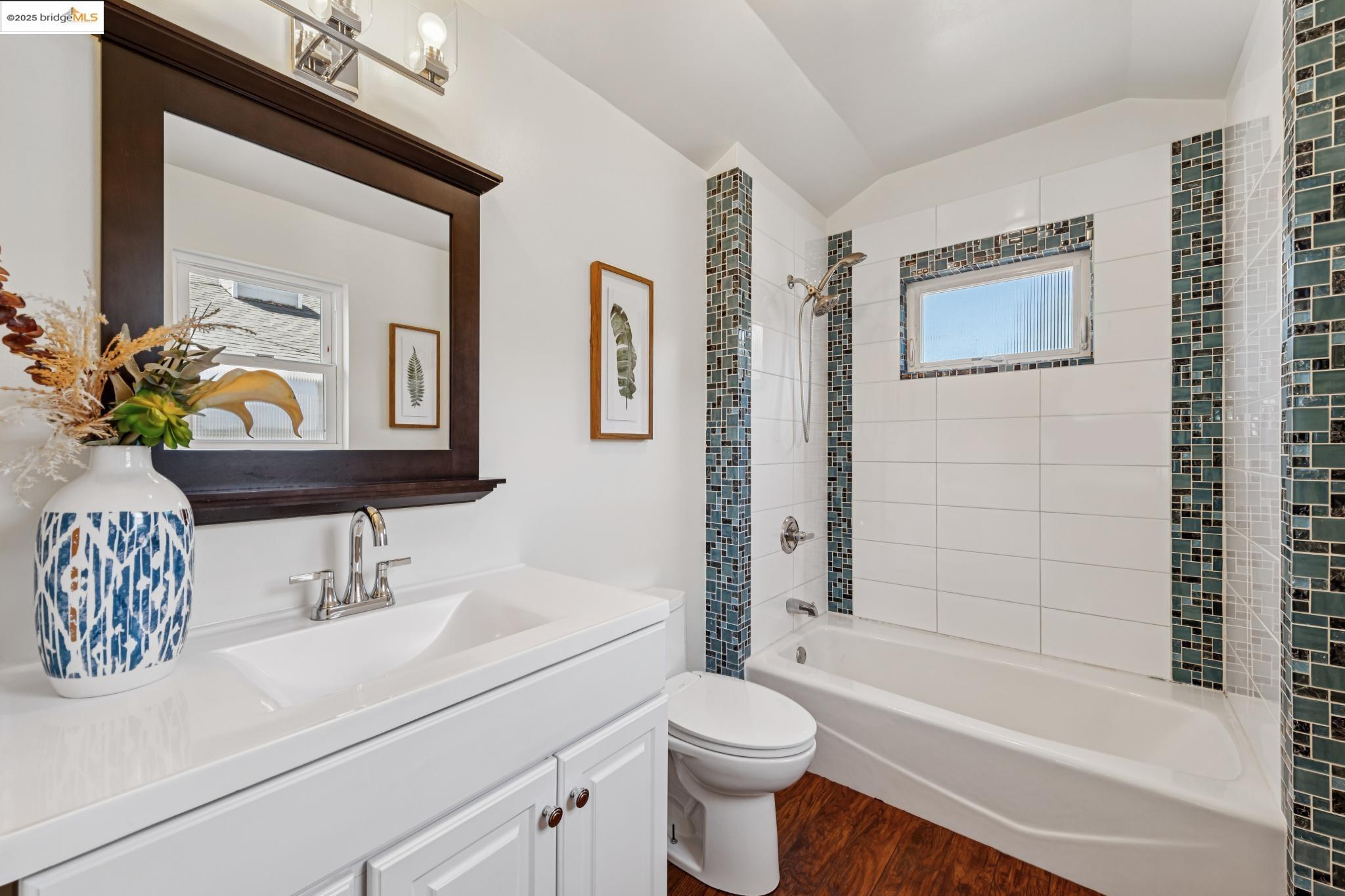 Detail Gallery Image 22 of 40 For 8100 Earl St, Oakland,  CA 94605 - 3 Beds | 2 Baths