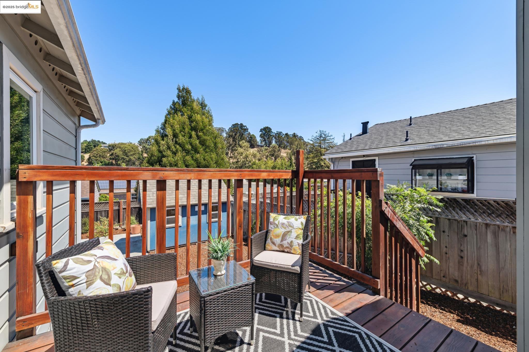 Detail Gallery Image 25 of 40 For 8100 Earl St, Oakland,  CA 94605 - 3 Beds | 2 Baths