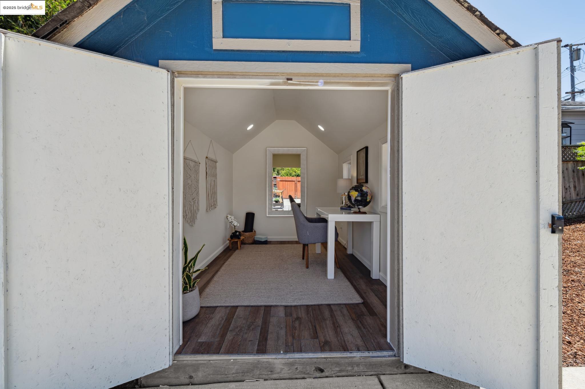 Detail Gallery Image 32 of 40 For 8100 Earl St, Oakland,  CA 94605 - 3 Beds | 2 Baths