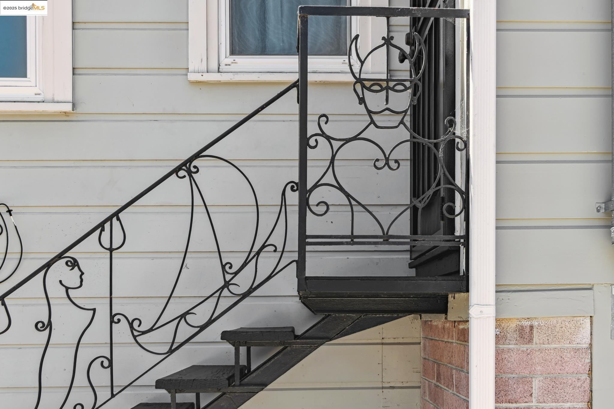 Detail Gallery Image 35 of 40 For 8100 Earl St, Oakland,  CA 94605 - 3 Beds | 2 Baths