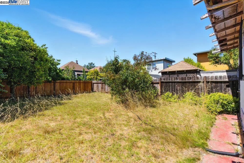 Detail Gallery Image 18 of 29 For 1717 Hibbard St, Alameda,  CA 94501 - 2 Beds | 1 Baths