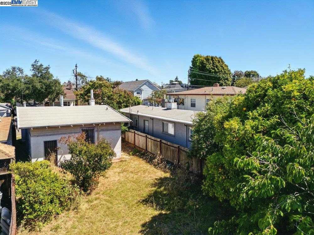 Detail Gallery Image 20 of 29 For 1717 Hibbard St, Alameda,  CA 94501 - 2 Beds | 1 Baths
