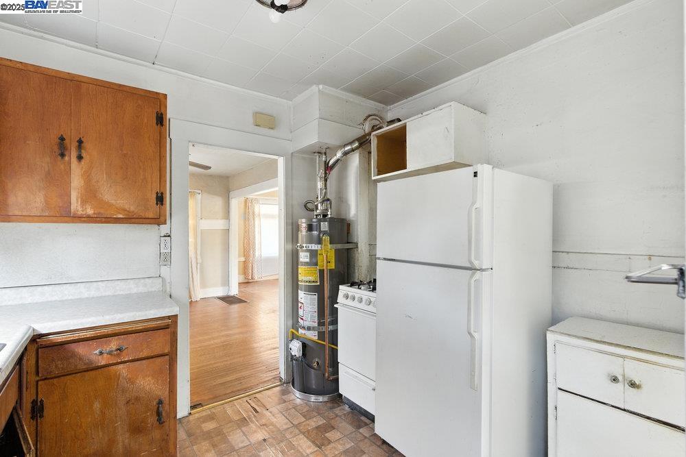 Detail Gallery Image 9 of 29 For 1717 Hibbard St, Alameda,  CA 94501 - 2 Beds | 1 Baths