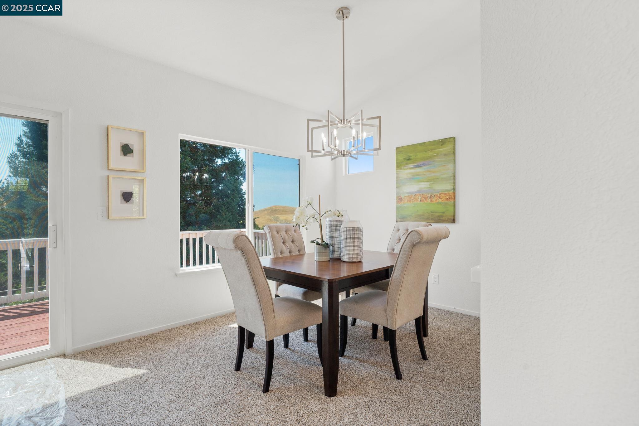 Detail Gallery Image 17 of 48 For 5056 Mesa Ridge Dr, Antioch,  CA 94531 - 4 Beds | 2/1 Baths