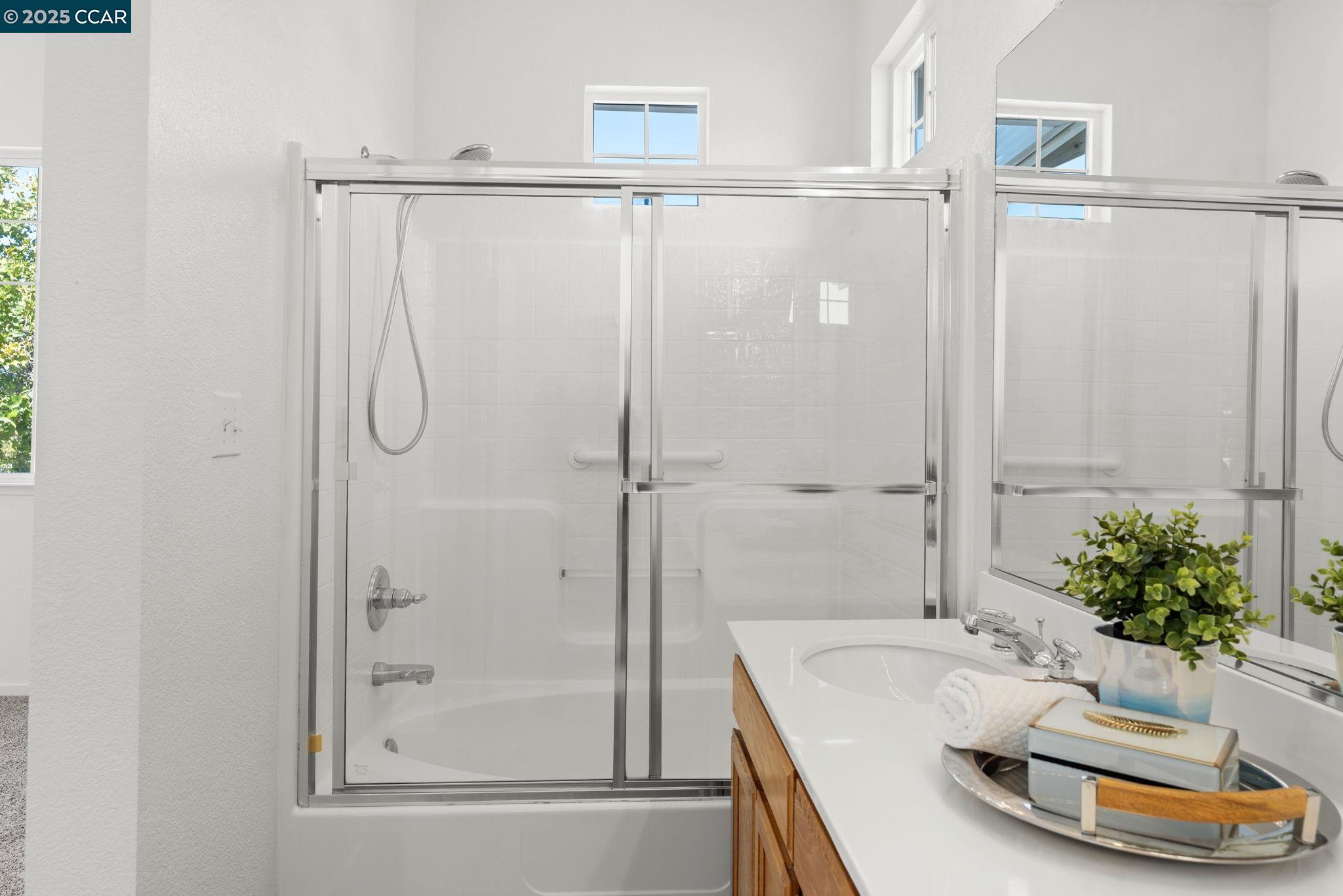 Detail Gallery Image 32 of 48 For 5056 Mesa Ridge Dr, Antioch,  CA 94531 - 4 Beds | 2/1 Baths