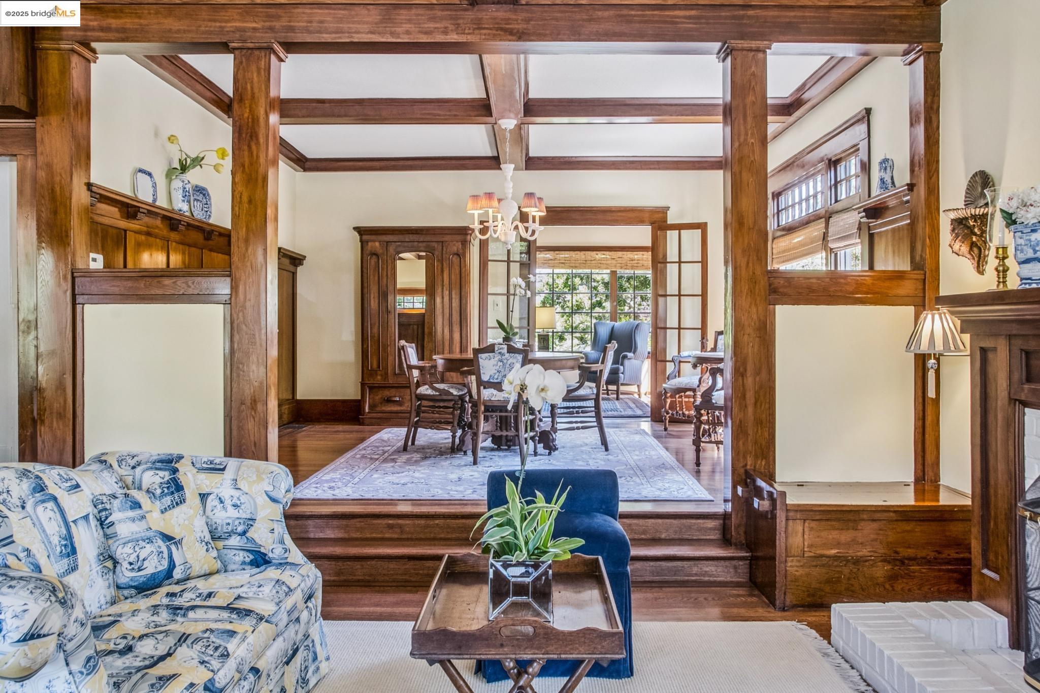 Detail Gallery Image 13 of 51 For 1615 San Antonio Ave, Alameda,  CA 94501-4040 - 3 Beds | 2 Baths