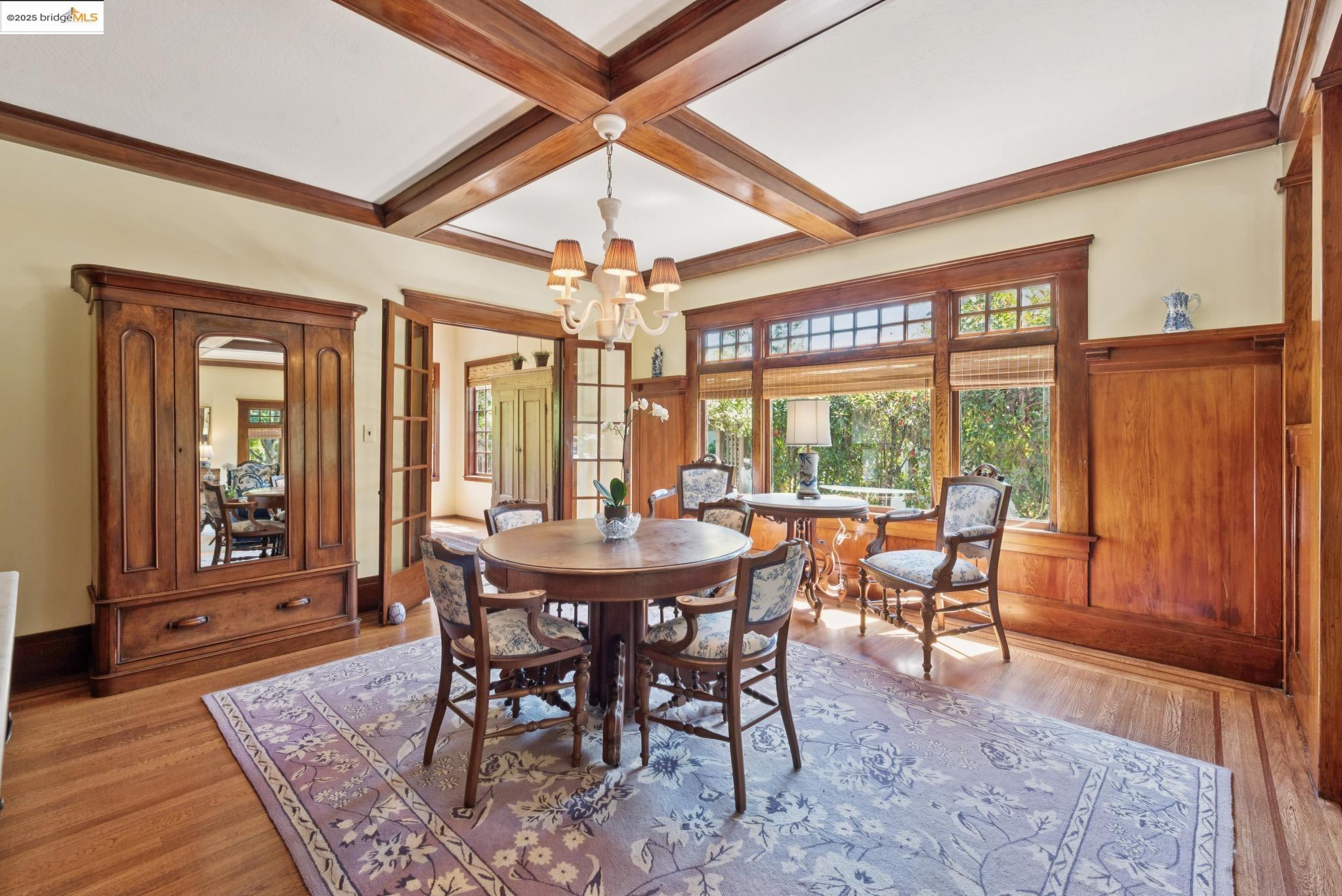 Detail Gallery Image 14 of 51 For 1615 San Antonio Ave, Alameda,  CA 94501-4040 - 3 Beds | 2 Baths