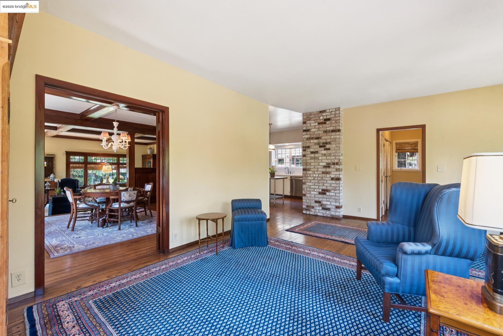 Detail Gallery Image 18 of 51 For 1615 San Antonio Ave, Alameda,  CA 94501-4040 - 3 Beds | 2 Baths
