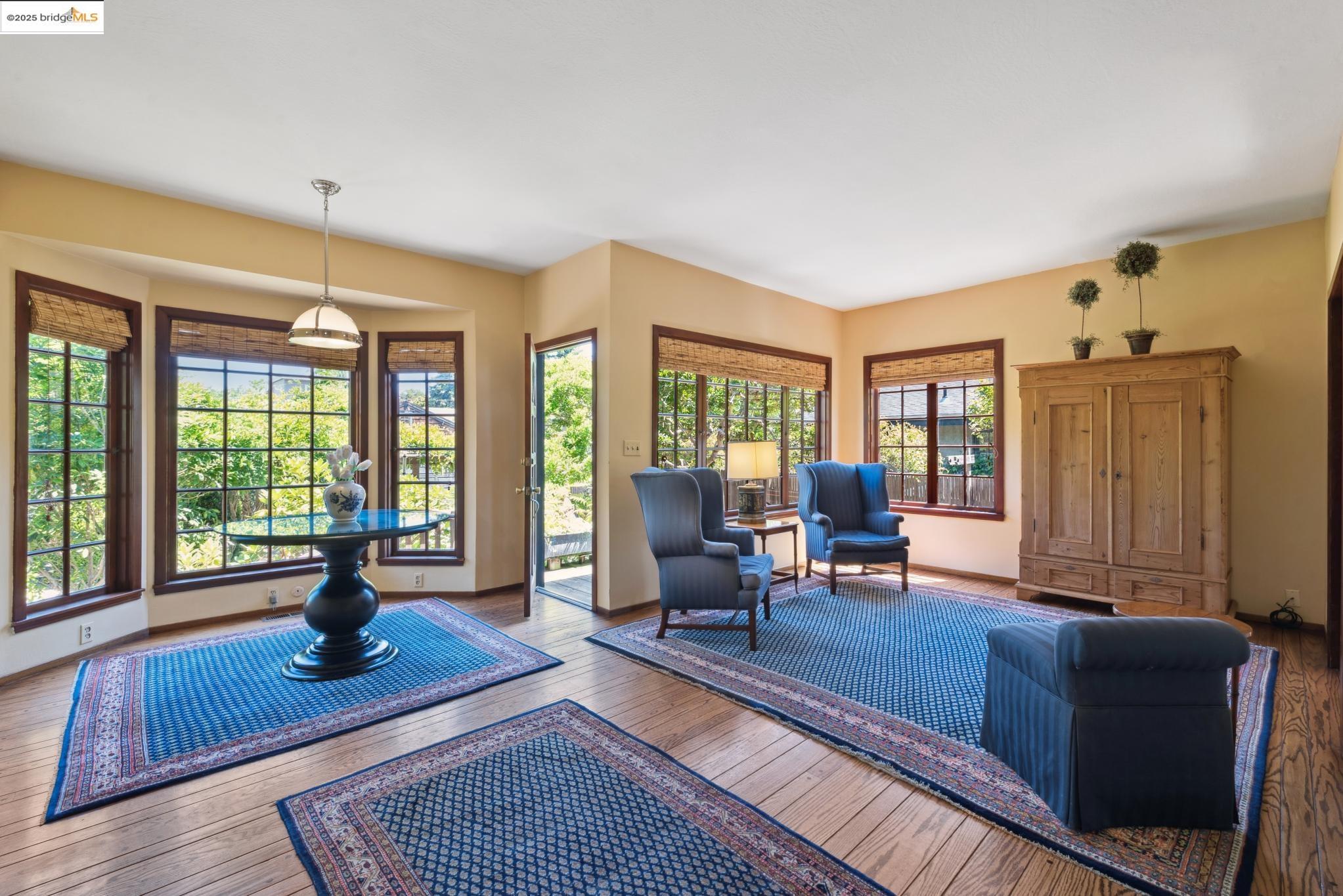Detail Gallery Image 20 of 51 For 1615 San Antonio Ave, Alameda,  CA 94501-4040 - 3 Beds | 2 Baths