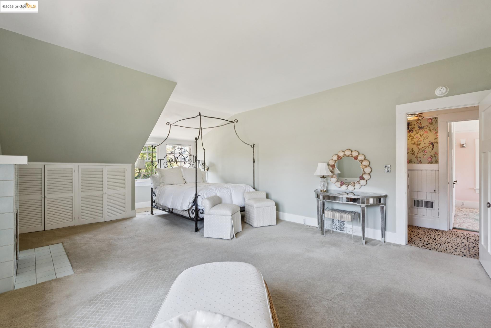 Detail Gallery Image 27 of 51 For 1615 San Antonio Ave, Alameda,  CA 94501-4040 - 3 Beds | 2 Baths