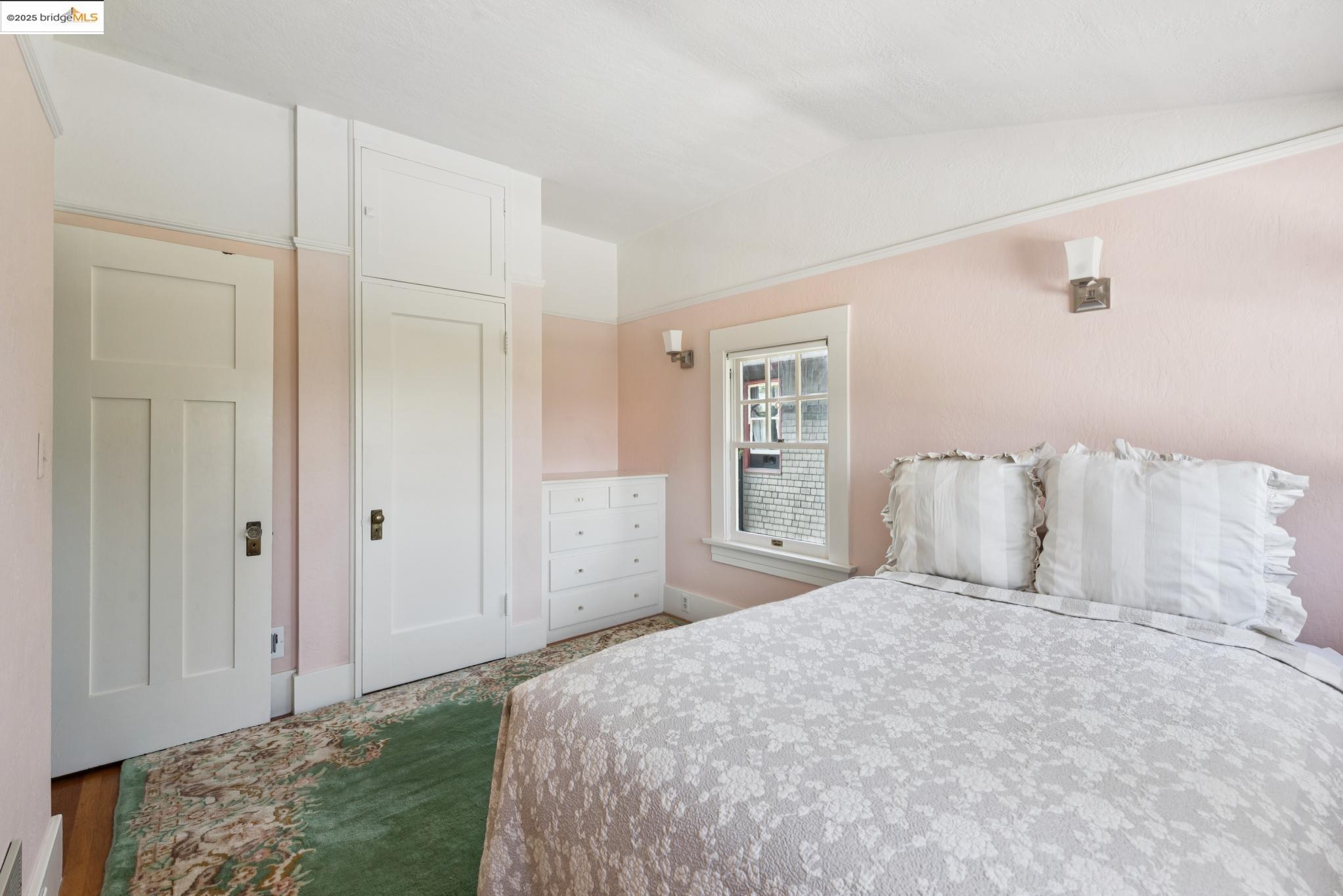 Detail Gallery Image 33 of 51 For 1615 San Antonio Ave, Alameda,  CA 94501-4040 - 3 Beds | 2 Baths