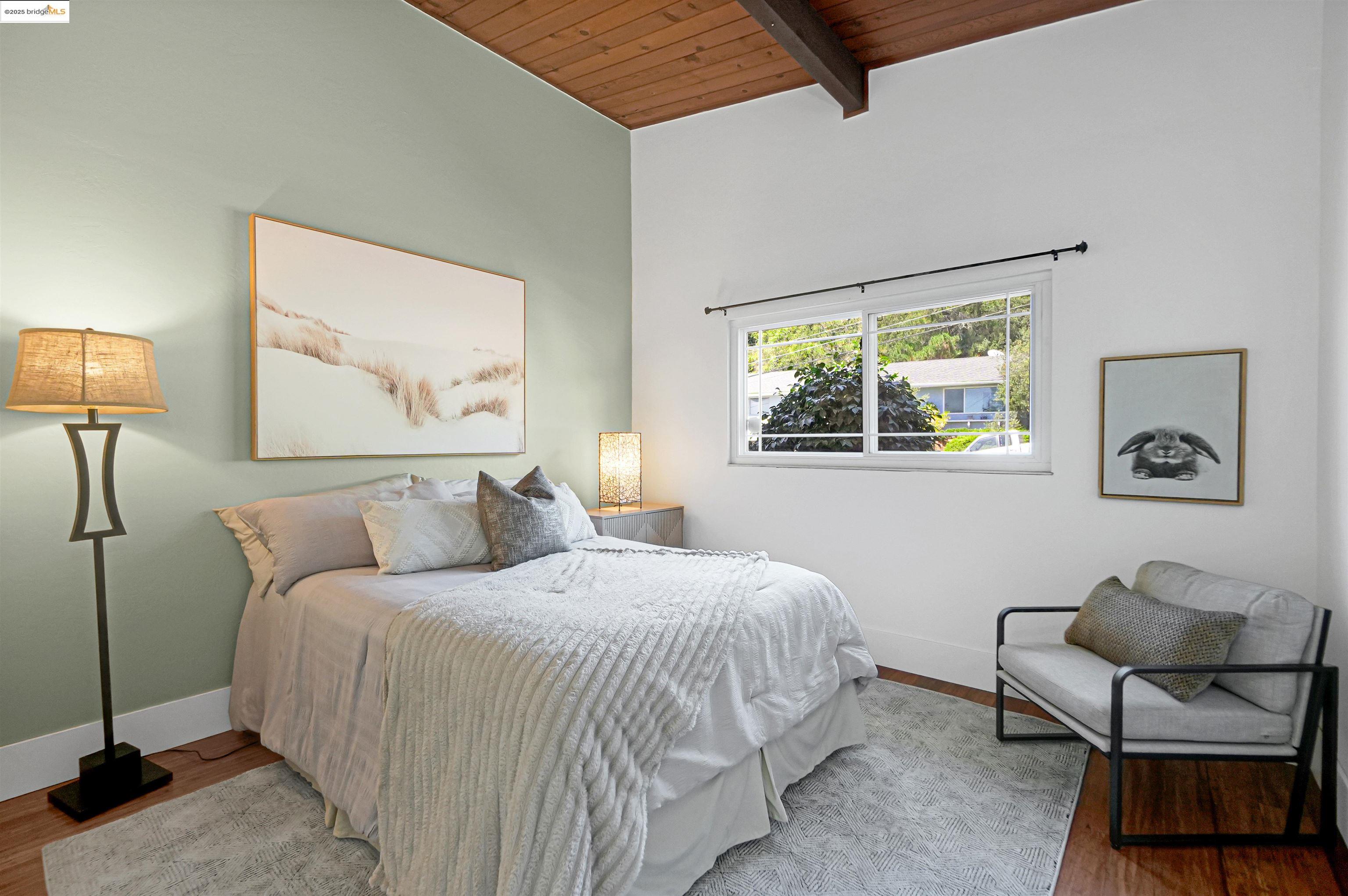 Detail Gallery Image 21 of 58 For 4329 Lawrence Dr, Castro Valley,  CA 94546 - 4 Beds | 3 Baths