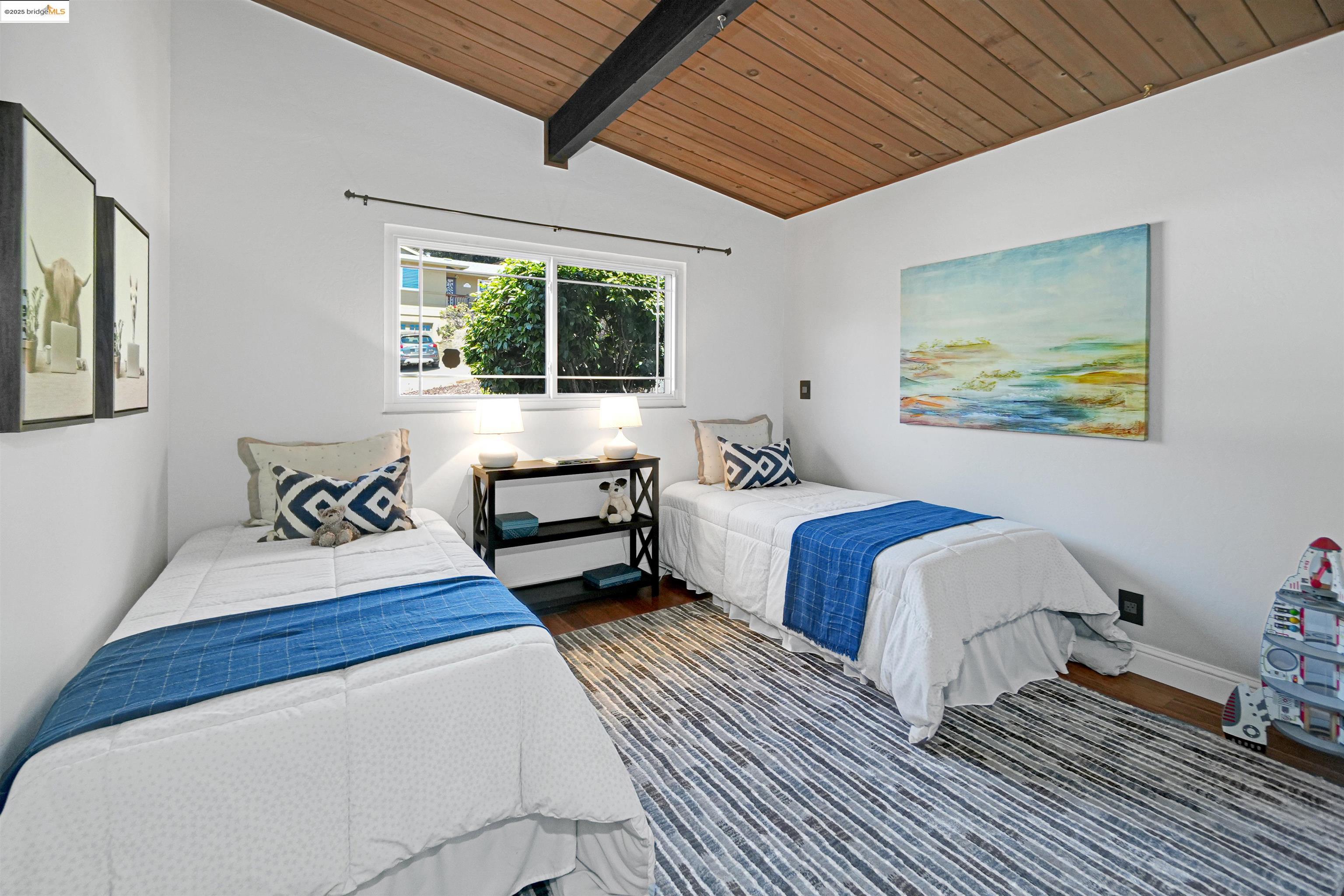 Detail Gallery Image 22 of 58 For 4329 Lawrence Dr, Castro Valley,  CA 94546 - 4 Beds | 3 Baths