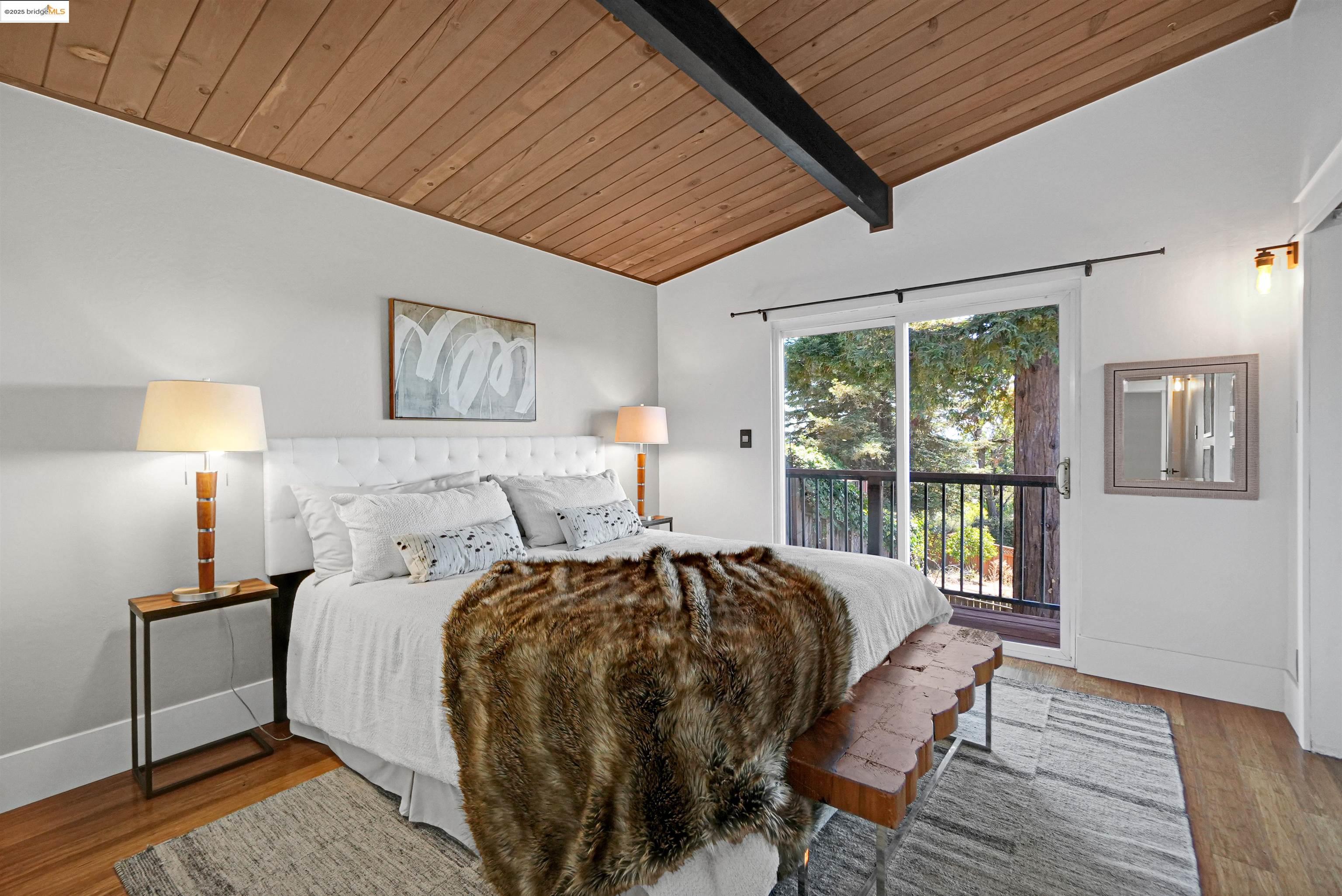 Detail Gallery Image 24 of 58 For 4329 Lawrence Dr, Castro Valley,  CA 94546 - 4 Beds | 3 Baths
