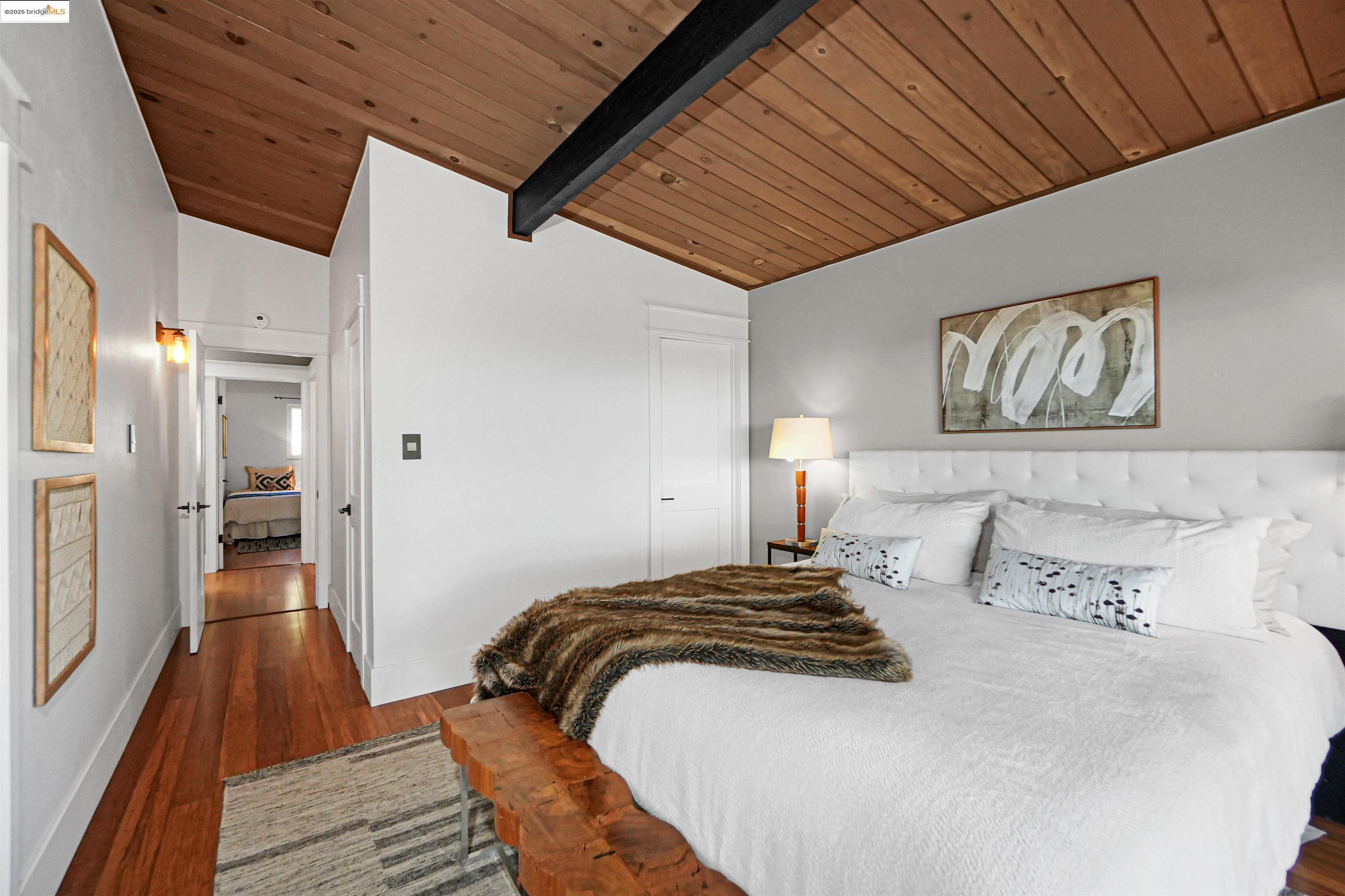 Detail Gallery Image 25 of 58 For 4329 Lawrence Dr, Castro Valley,  CA 94546 - 4 Beds | 3 Baths