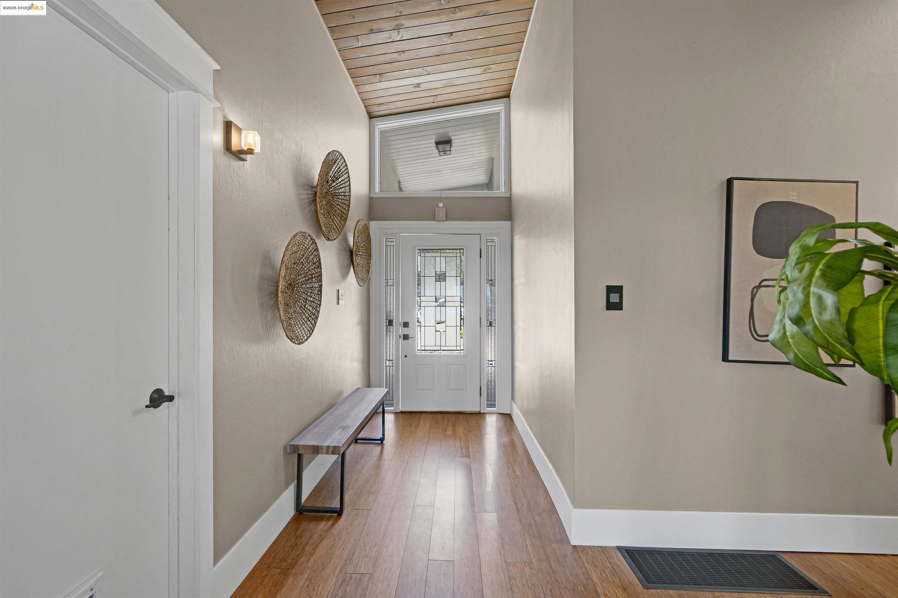 Detail Gallery Image 7 of 58 For 4329 Lawrence Dr, Castro Valley,  CA 94546 - 4 Beds | 3 Baths