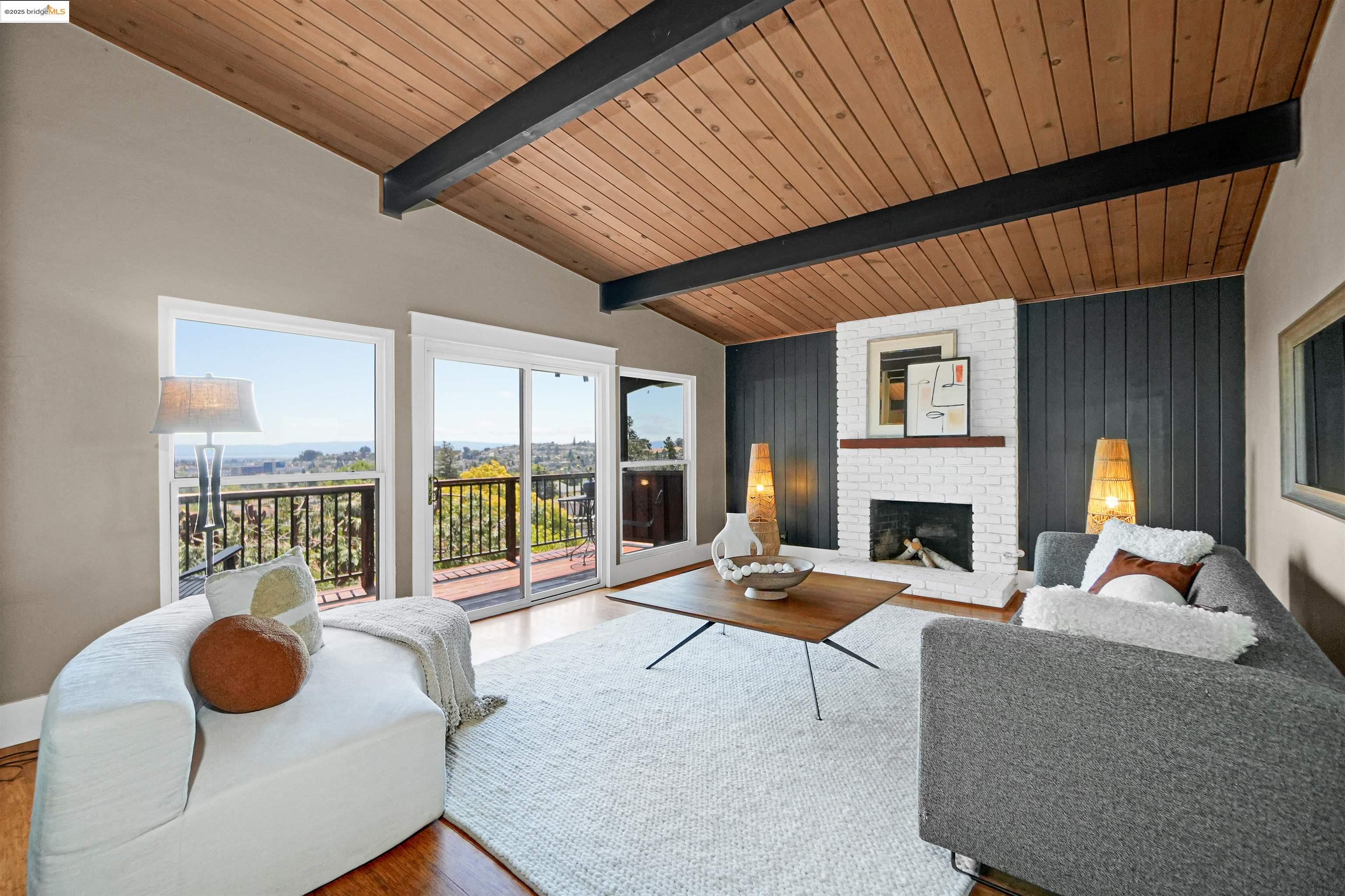 Detail Gallery Image 9 of 58 For 4329 Lawrence Dr, Castro Valley,  CA 94546 - 4 Beds | 3 Baths