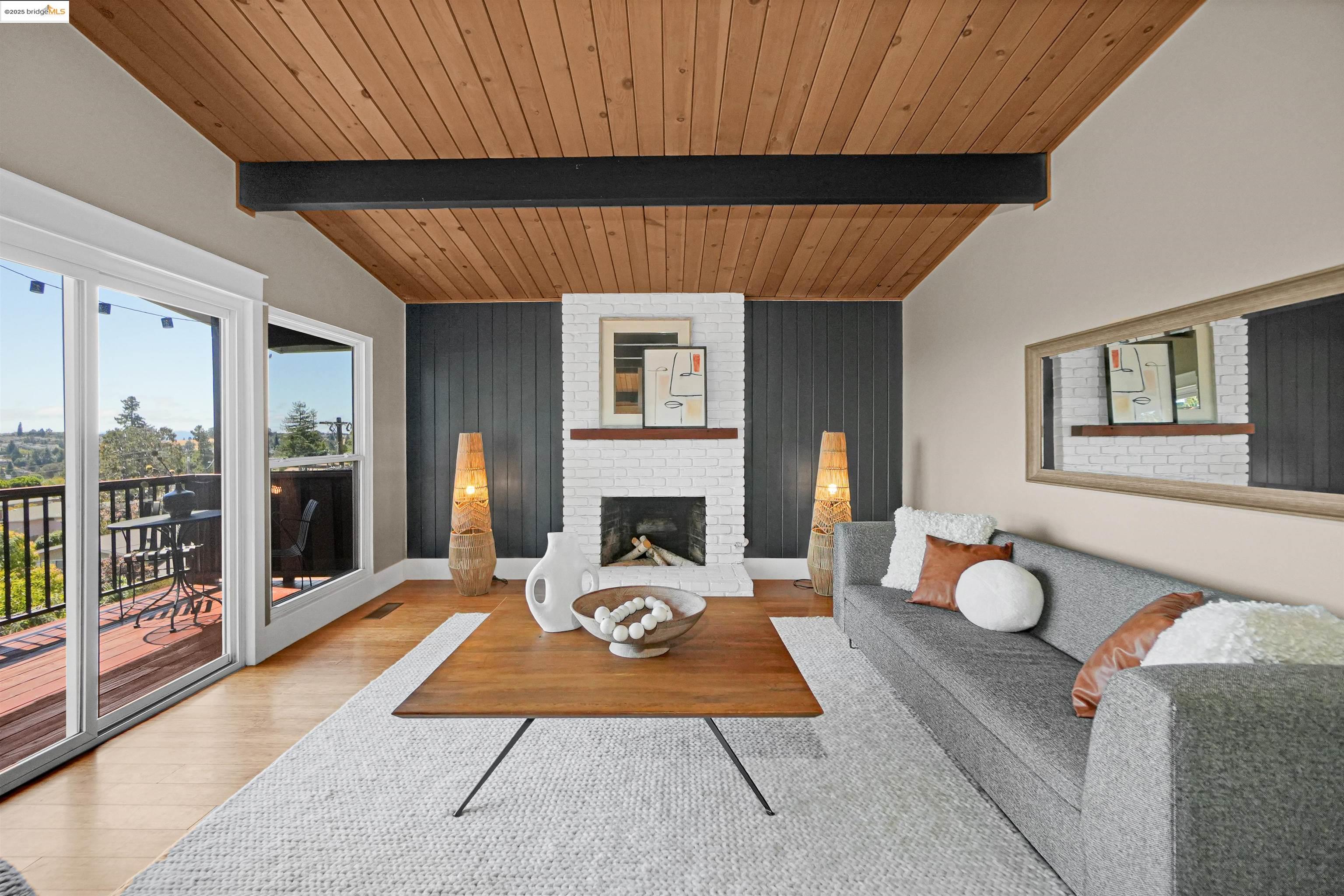Detail Gallery Image 10 of 58 For 4329 Lawrence Dr, Castro Valley,  CA 94546 - 4 Beds | 3 Baths