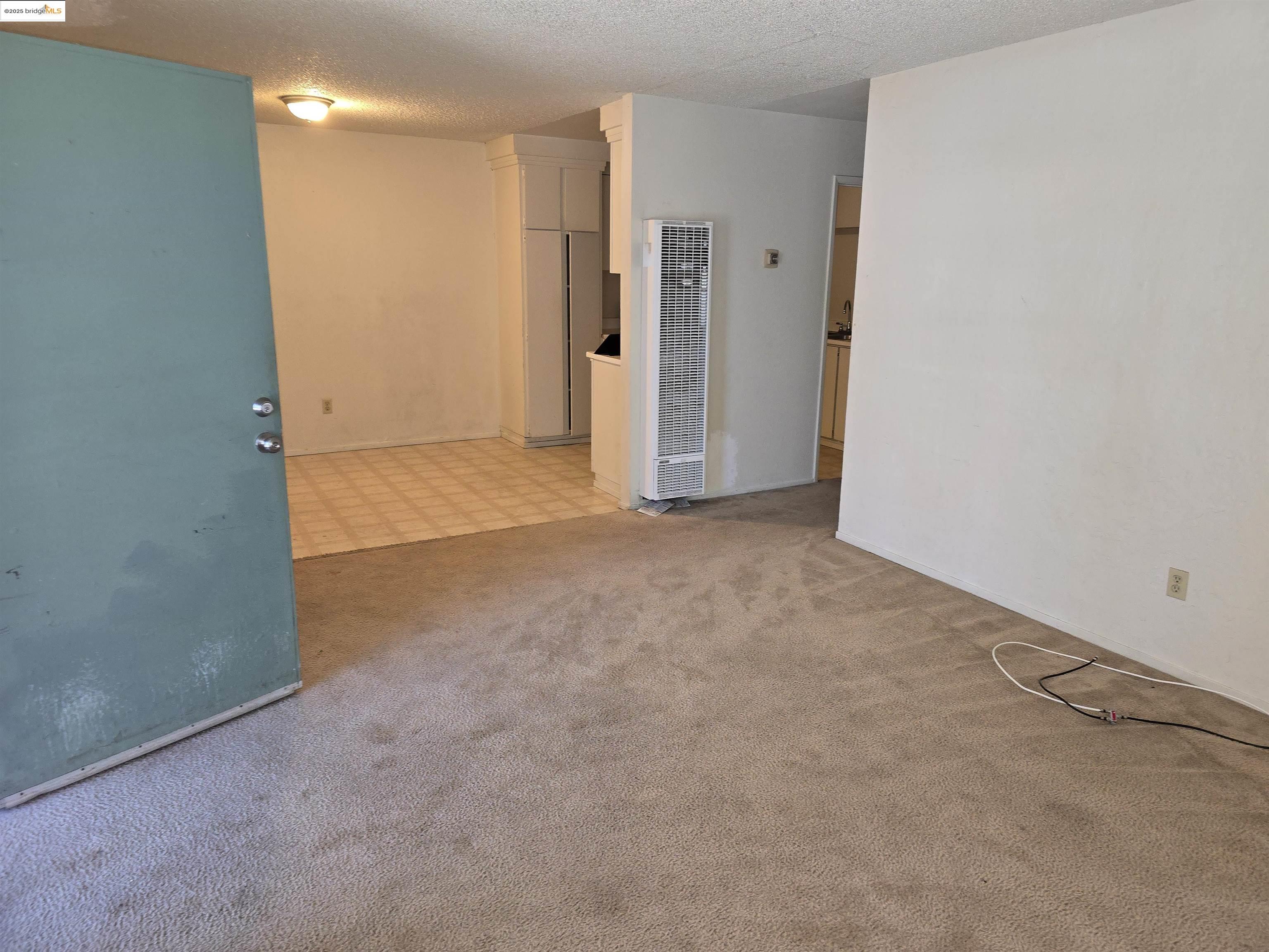 Detail Gallery Image 12 of 13 For 164 E Trident Drive, Pittsburg,  CA 94565 - 3 Beds | 1 Baths