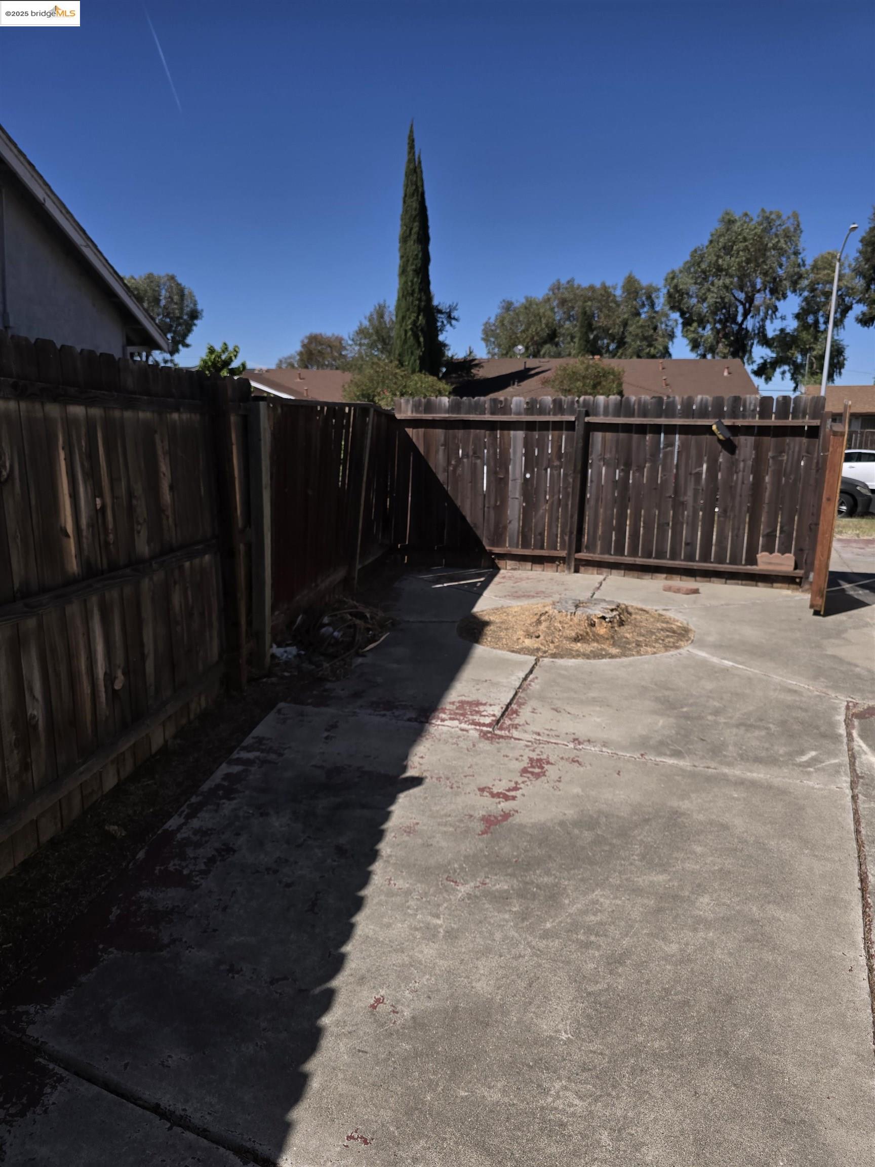 Detail Gallery Image 13 of 13 For 164 E Trident Drive, Pittsburg,  CA 94565 - 3 Beds | 1 Baths