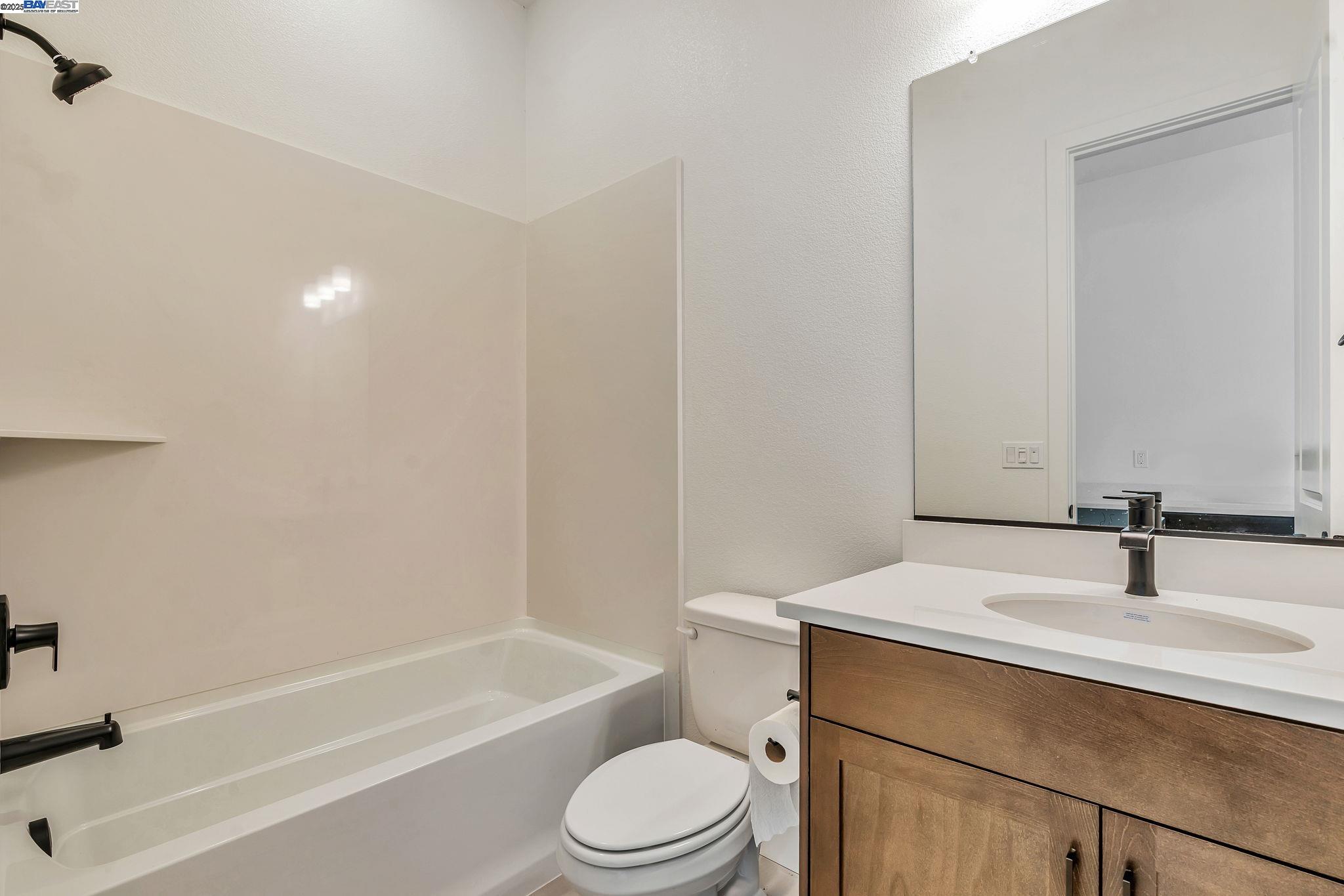 Detail Gallery Image 51 of 60 For 665 River Bend Dr, Lathrop,  CA 95330 - 6 Beds | 6/1 Baths