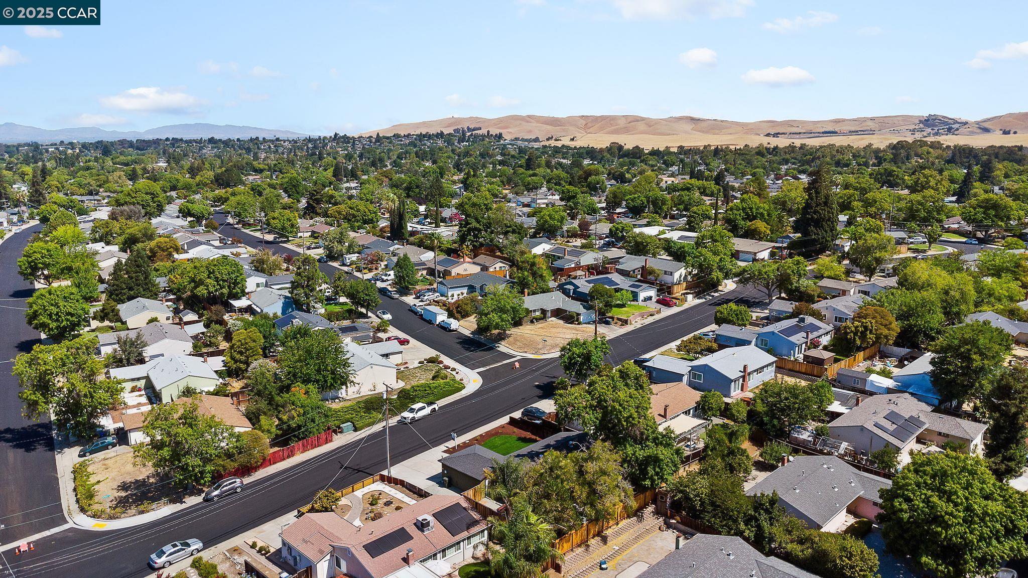 Detail Gallery Image 37 of 40 For 2425 Jerilynn Dr, Concord,  CA 94519 - 3 Beds | 2 Baths