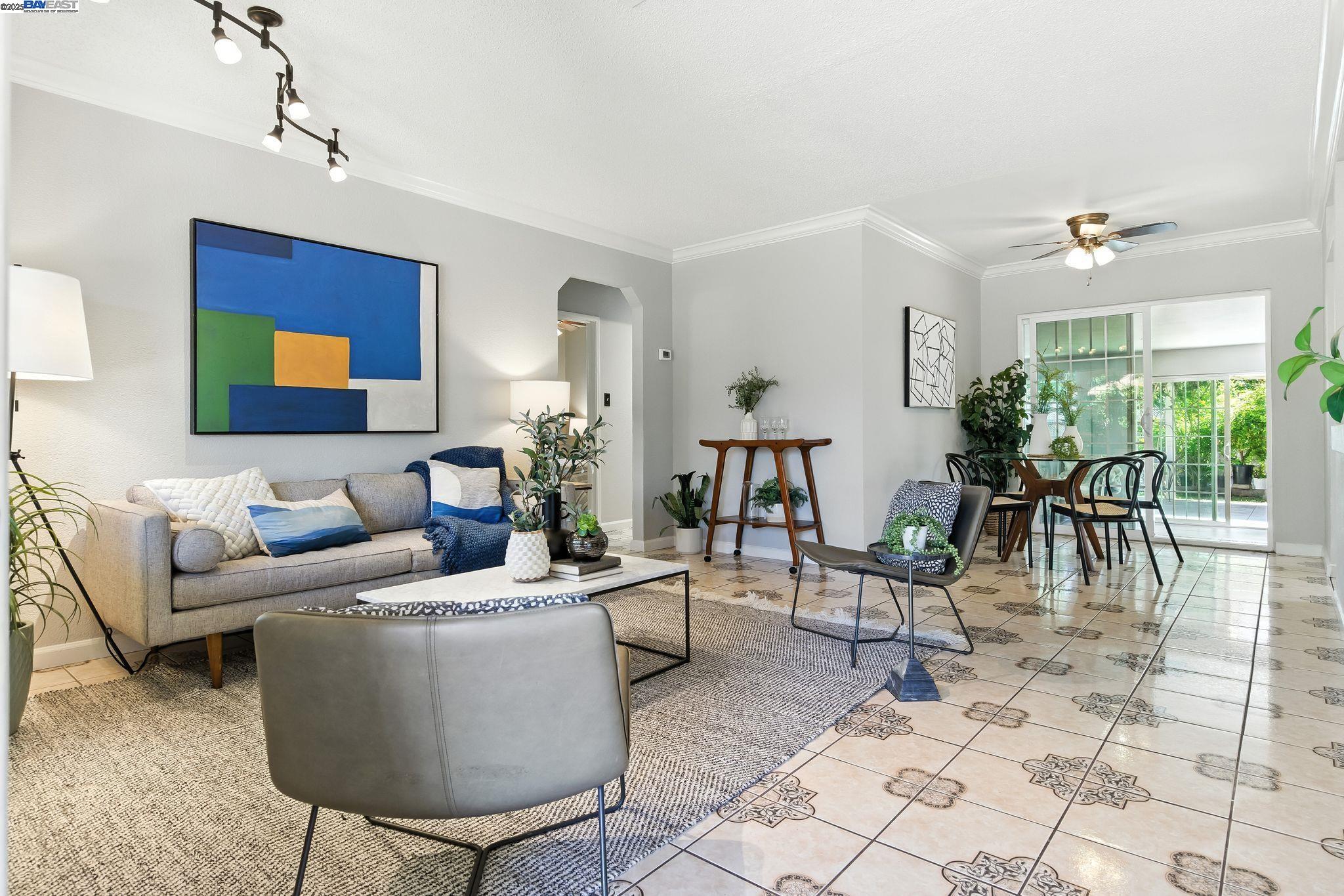 Detail Gallery Image 4 of 29 For 561 Culp Avenue, Hayward,  CA 94544 - 3 Beds | 1 Baths