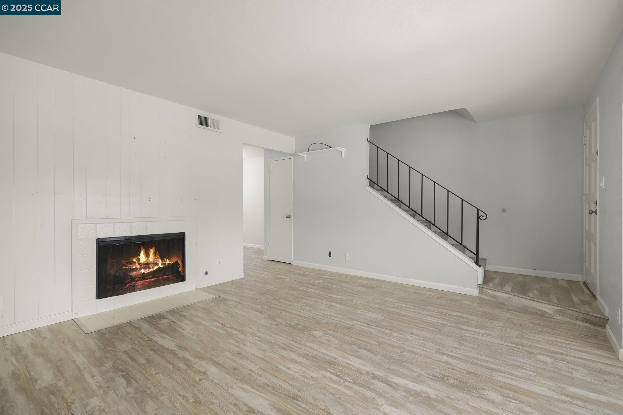 Photo #8: 41108314 Listing: Photo #8