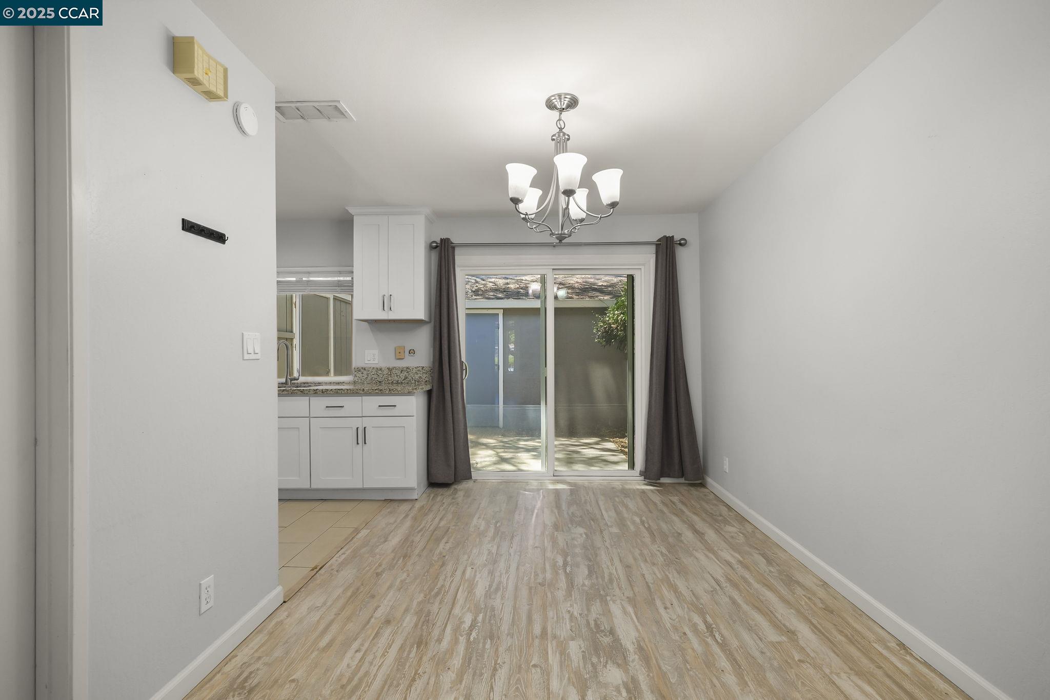 Photo #10: 41108314 Listing: Photo #10