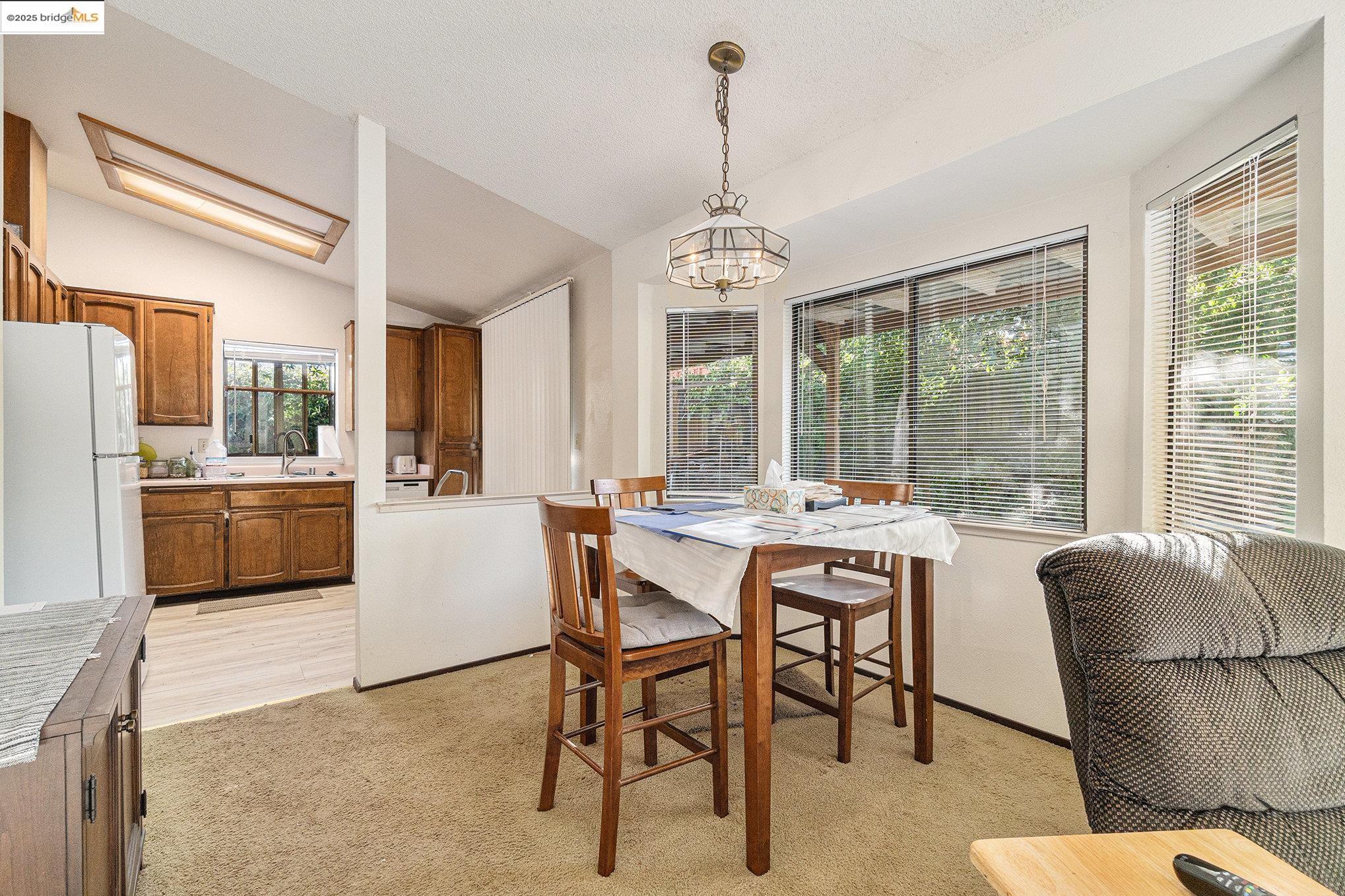 Detail Gallery Image 7 of 17 For 2513 Brazil Dr, Antioch,  CA 94509 - 3 Beds | 2 Baths