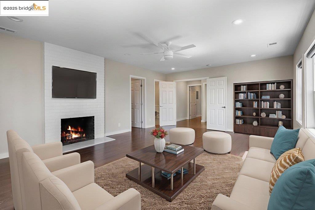 Detail Gallery Image 37 of 56 For 9949 Lawlor St, Oakland,  CA 94605 - 4 Beds | 3 Baths