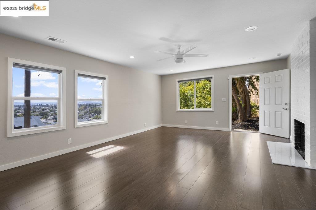 Detail Gallery Image 39 of 56 For 9949 Lawlor St, Oakland,  CA 94605 - 4 Beds | 3 Baths
