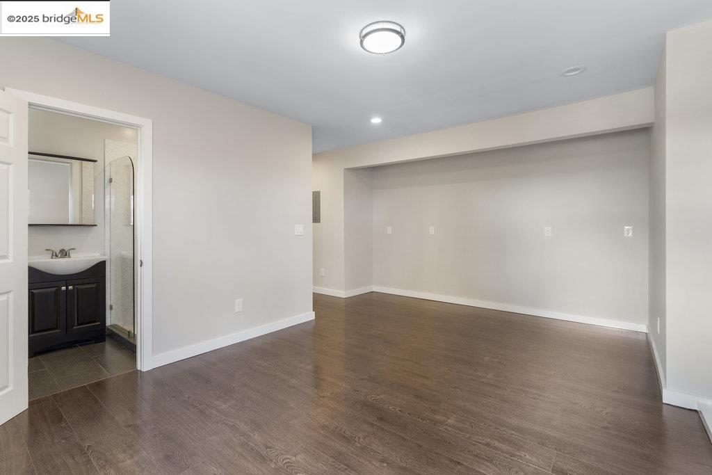 Detail Gallery Image 47 of 56 For 9949 Lawlor St, Oakland,  CA 94605 - 4 Beds | 3 Baths