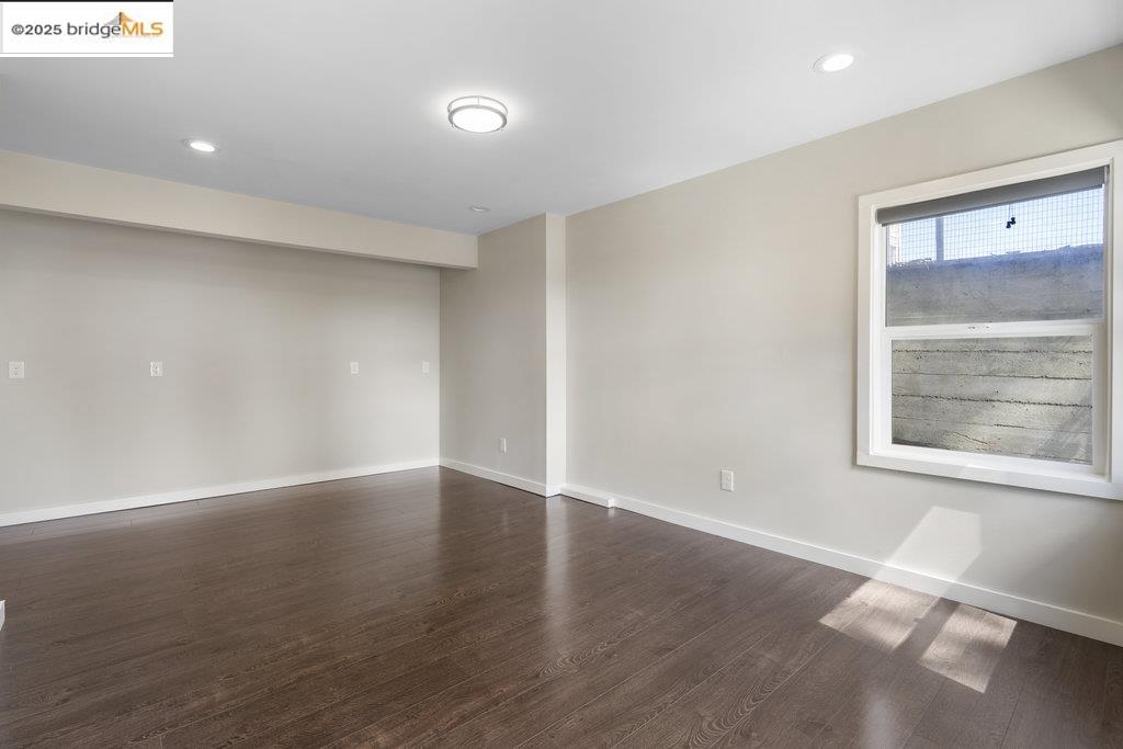 Detail Gallery Image 48 of 56 For 9949 Lawlor St, Oakland,  CA 94605 - 4 Beds | 3 Baths
