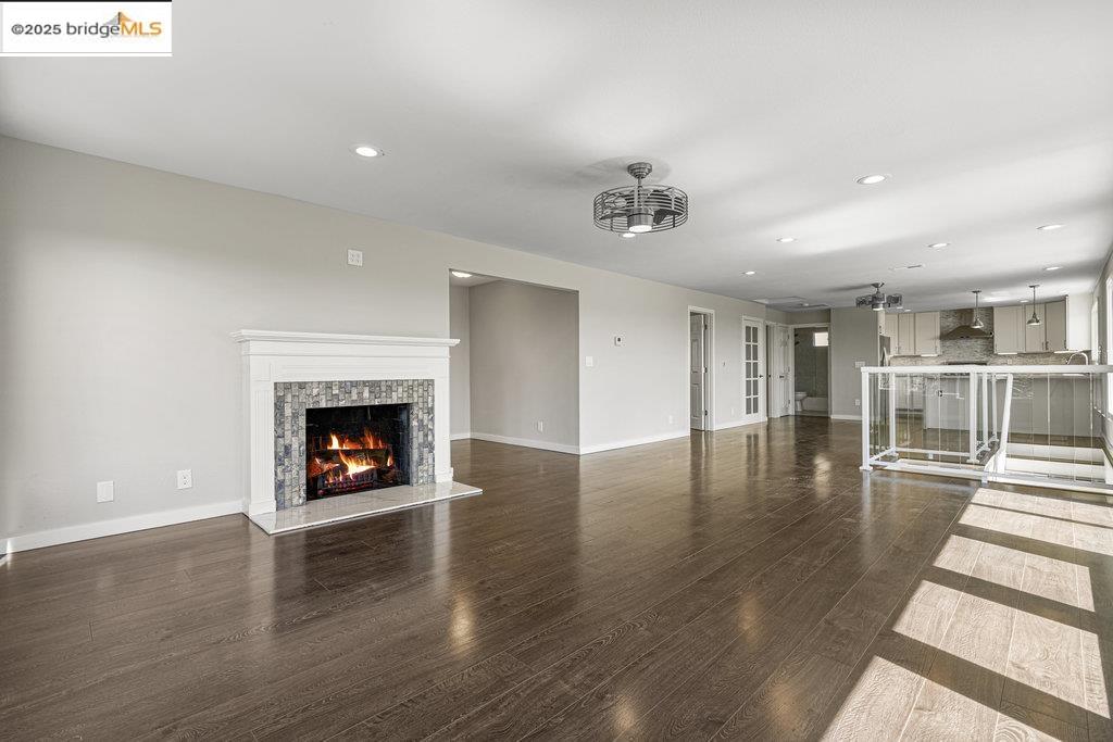 Detail Gallery Image 7 of 56 For 9949 Lawlor St, Oakland,  CA 94605 - 4 Beds | 3 Baths